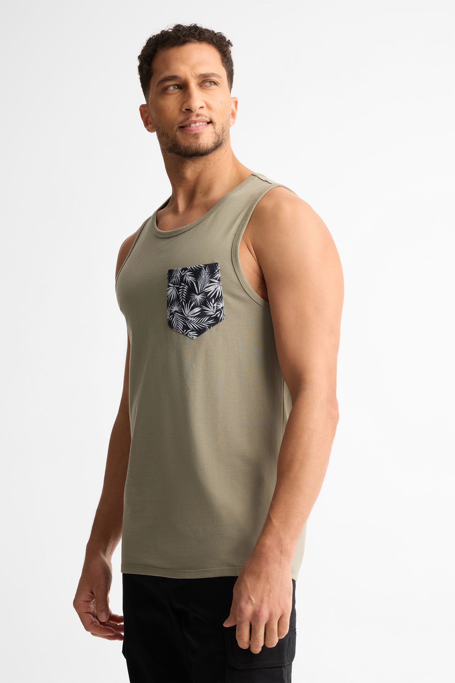 Camisole col rond coton, 2/30$ - Homme && KAKI