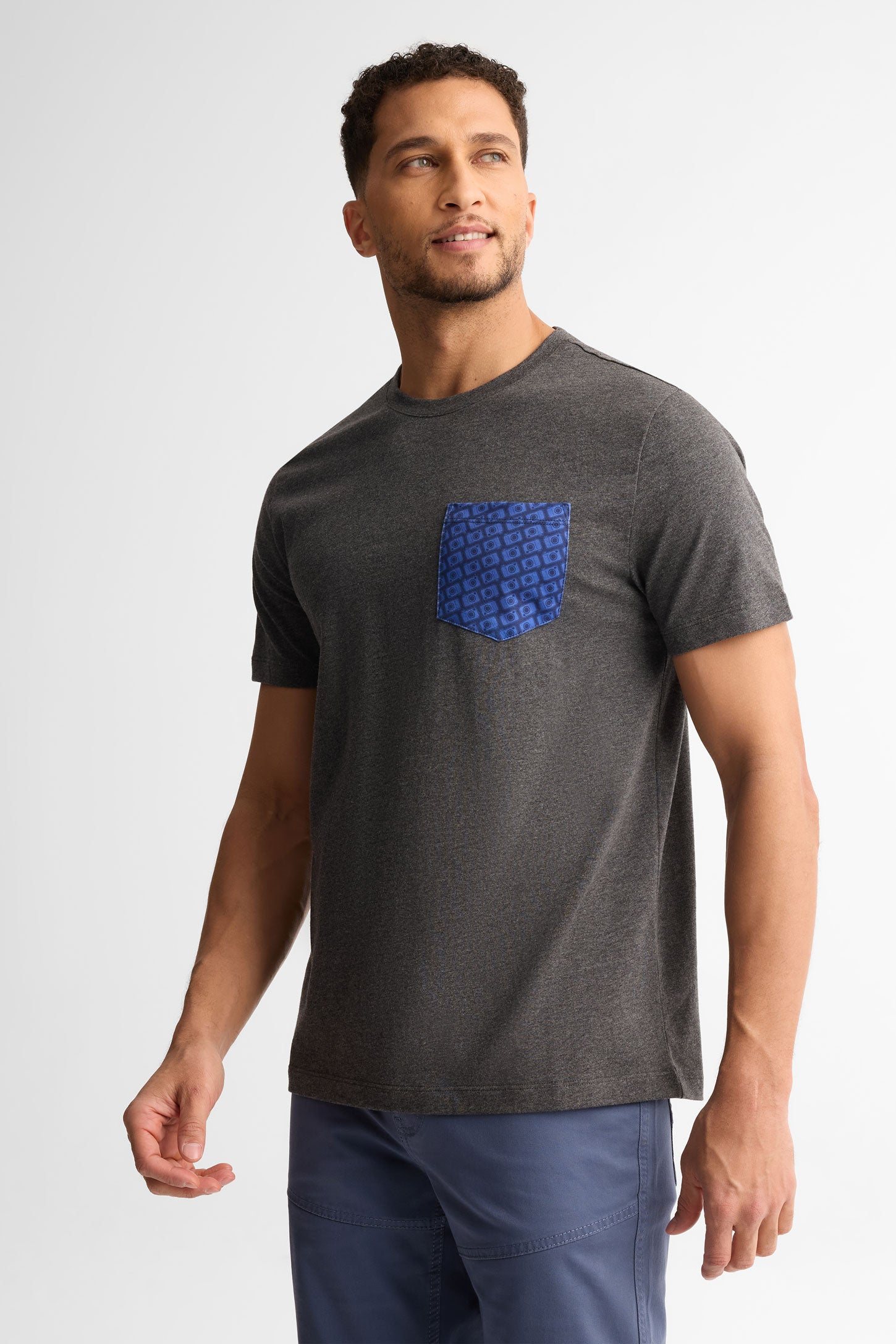 T-shirt col rond coton, 2/30$ - Homme && CHARBON MIXTE