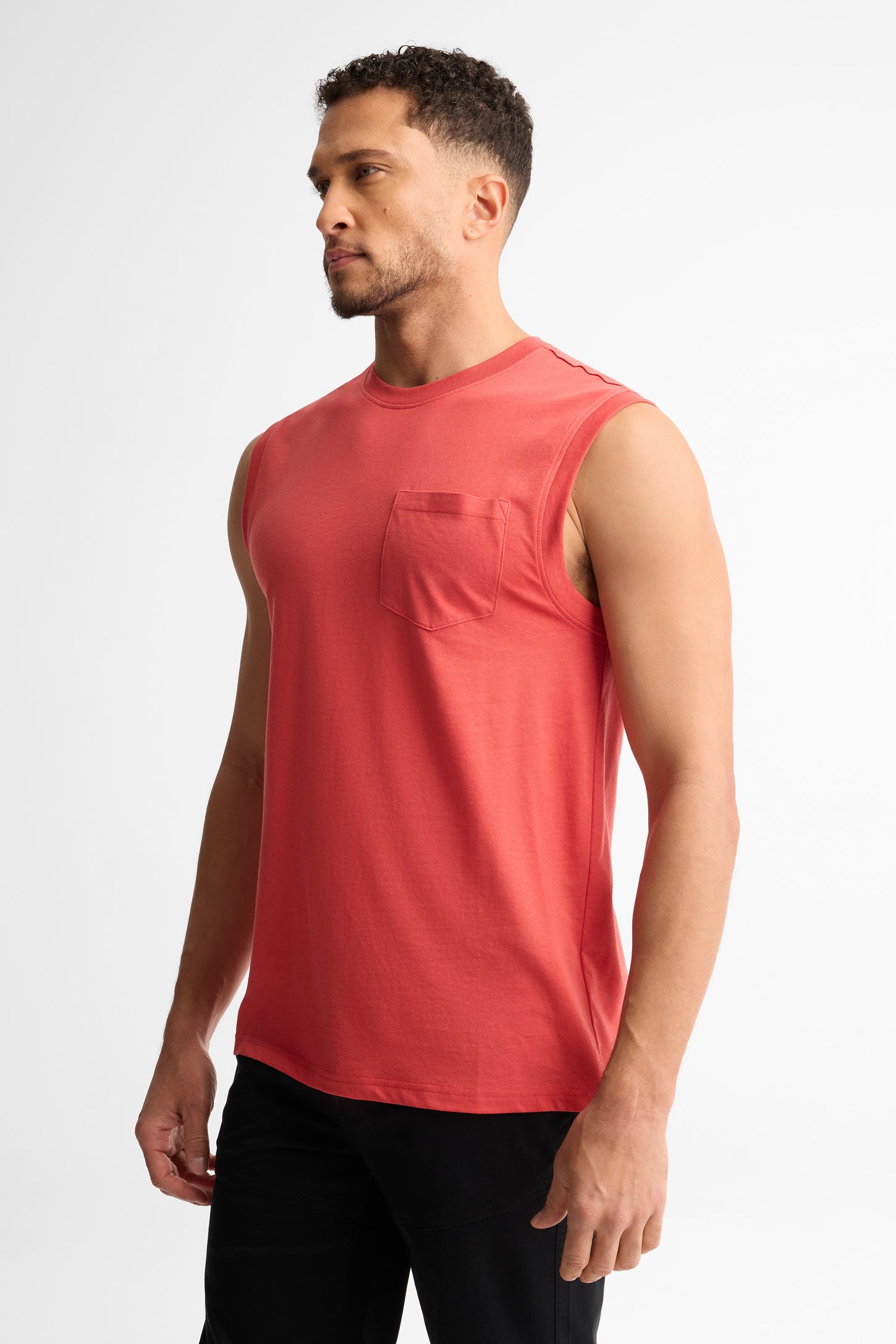 Camisole muscle coton. 2/30$ - Homme && ROUGE