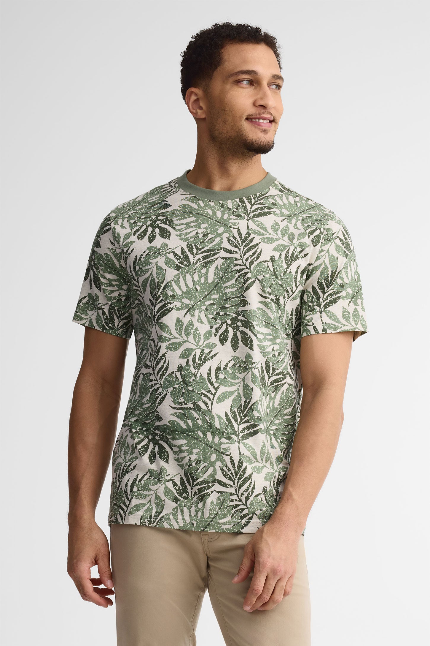 T-shirt col rond coton, 2/30$ - Homme && KAKI/MULTI