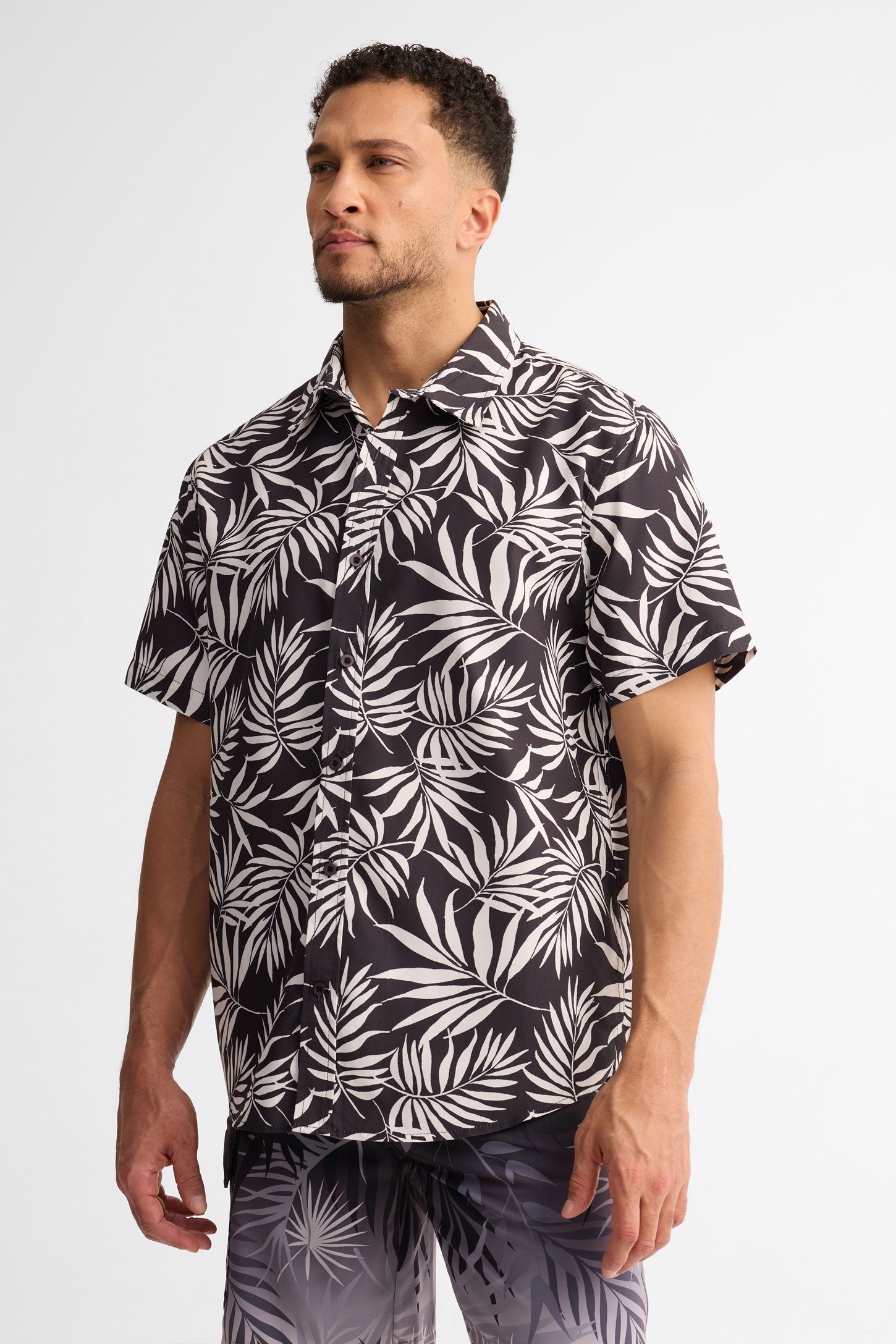 Chemise manches courtes coupe régulière - Homme && NOIR/MULTI
