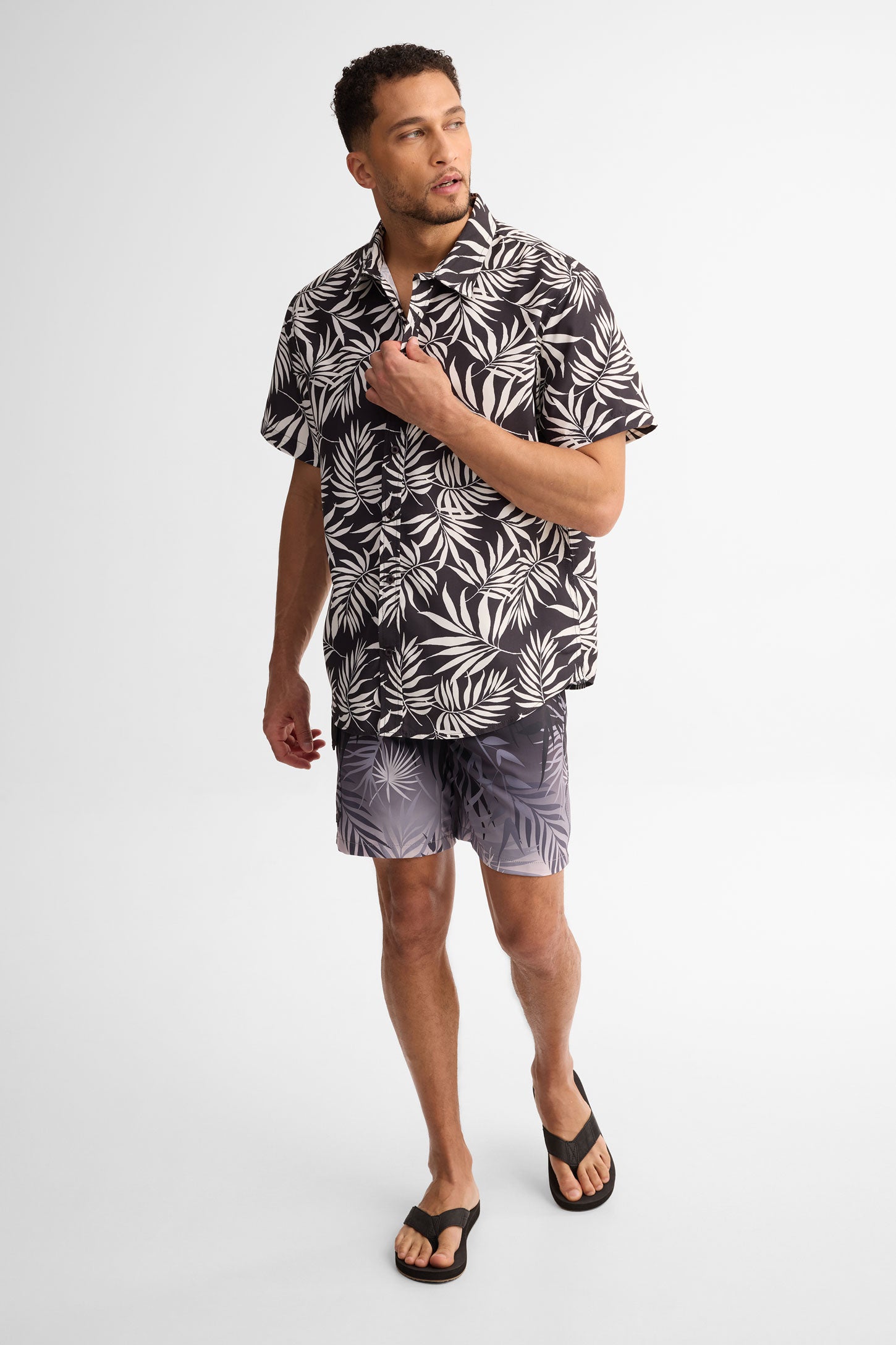 Chemise manches courtes coupe régulière - Homme && NOIR/MULTI