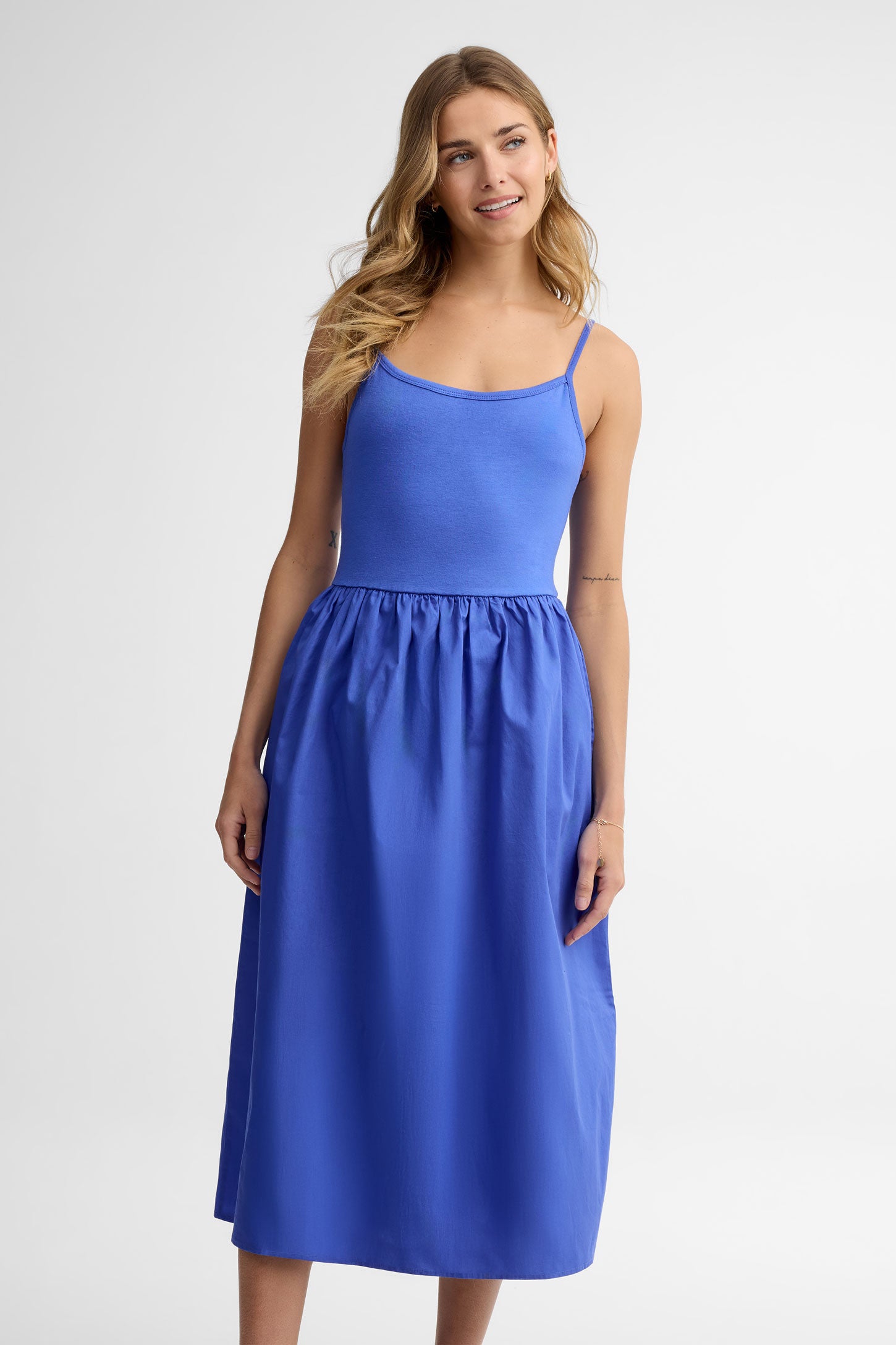 Robe midi à bretelles en popeline - Femme && BLEU