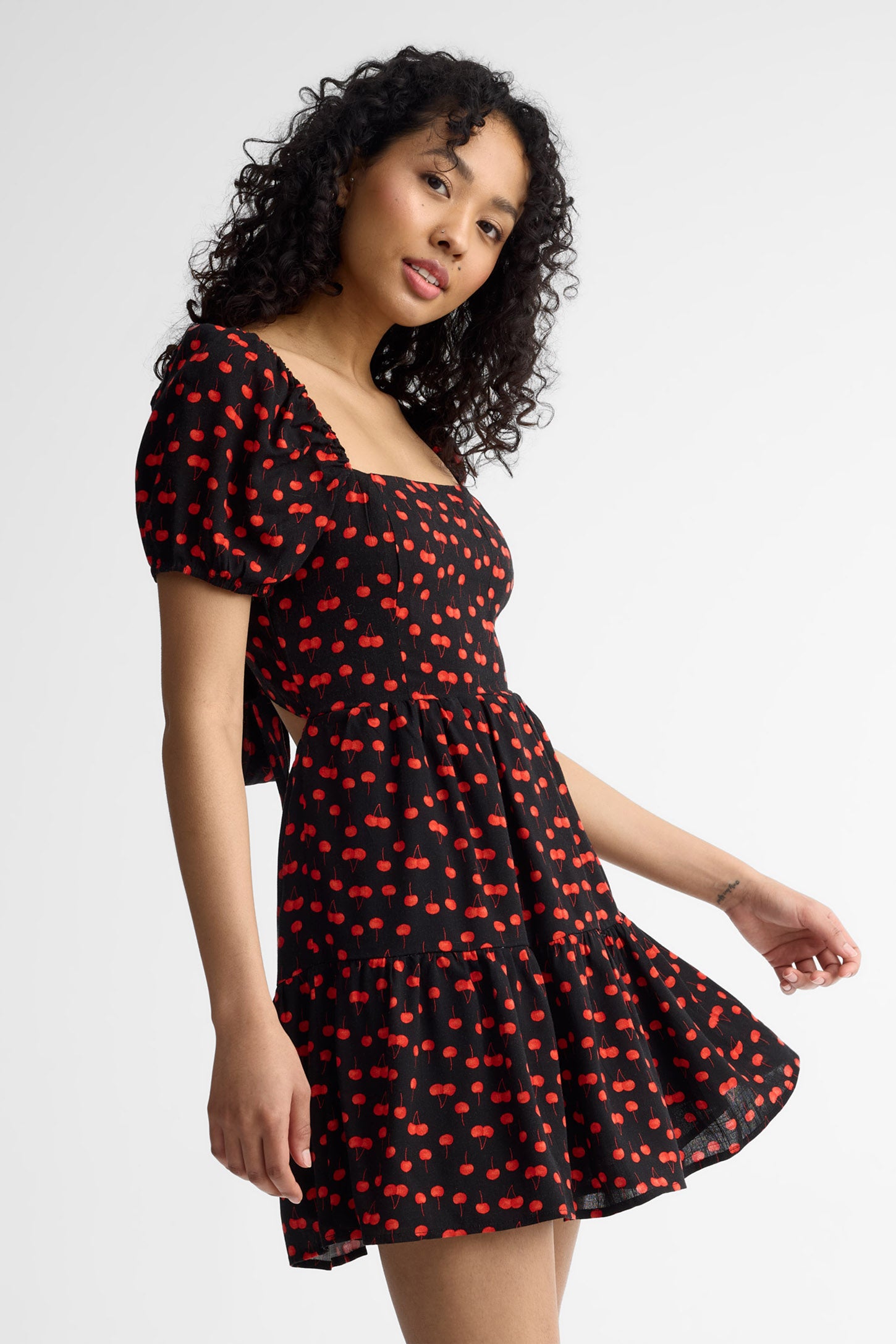 Robe à volants manches courtes bouffantes - Femme && NOIR/MULTI