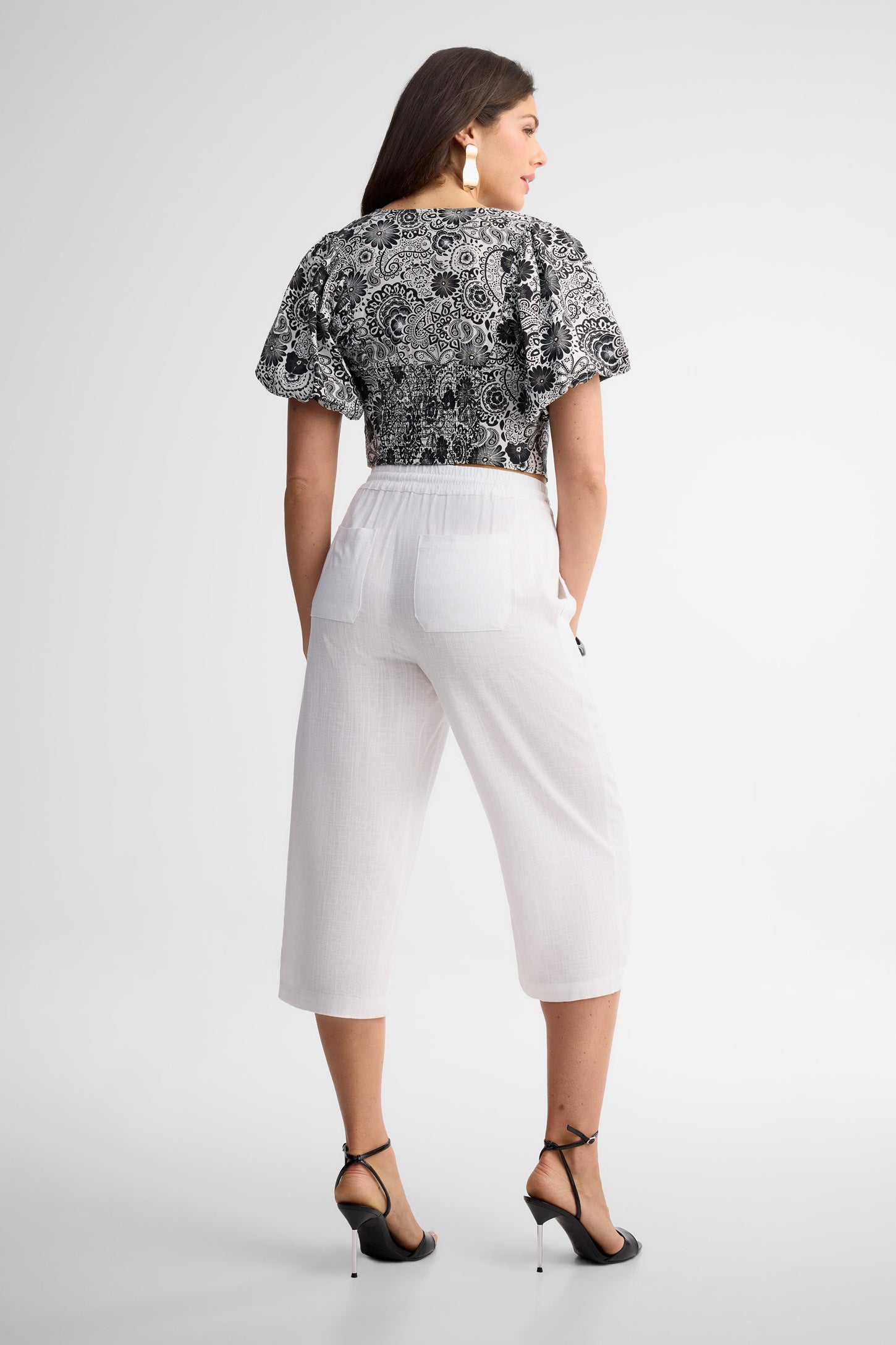 Chemisier écourté manches courtes bouffantes - Femme && NOIR/MULTI