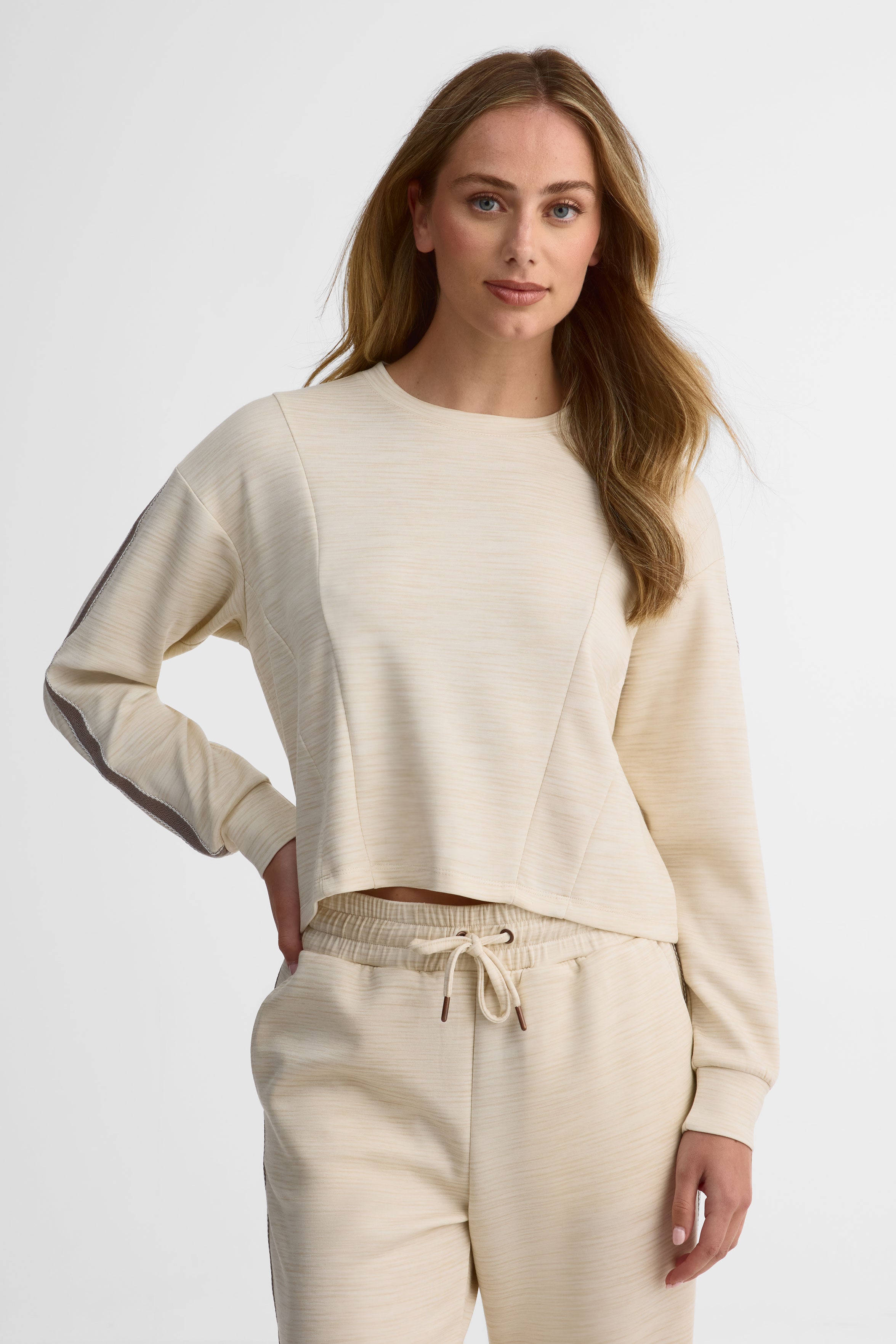 Chandail col rond modal ouaté - Femme && BLANC CASSÉ