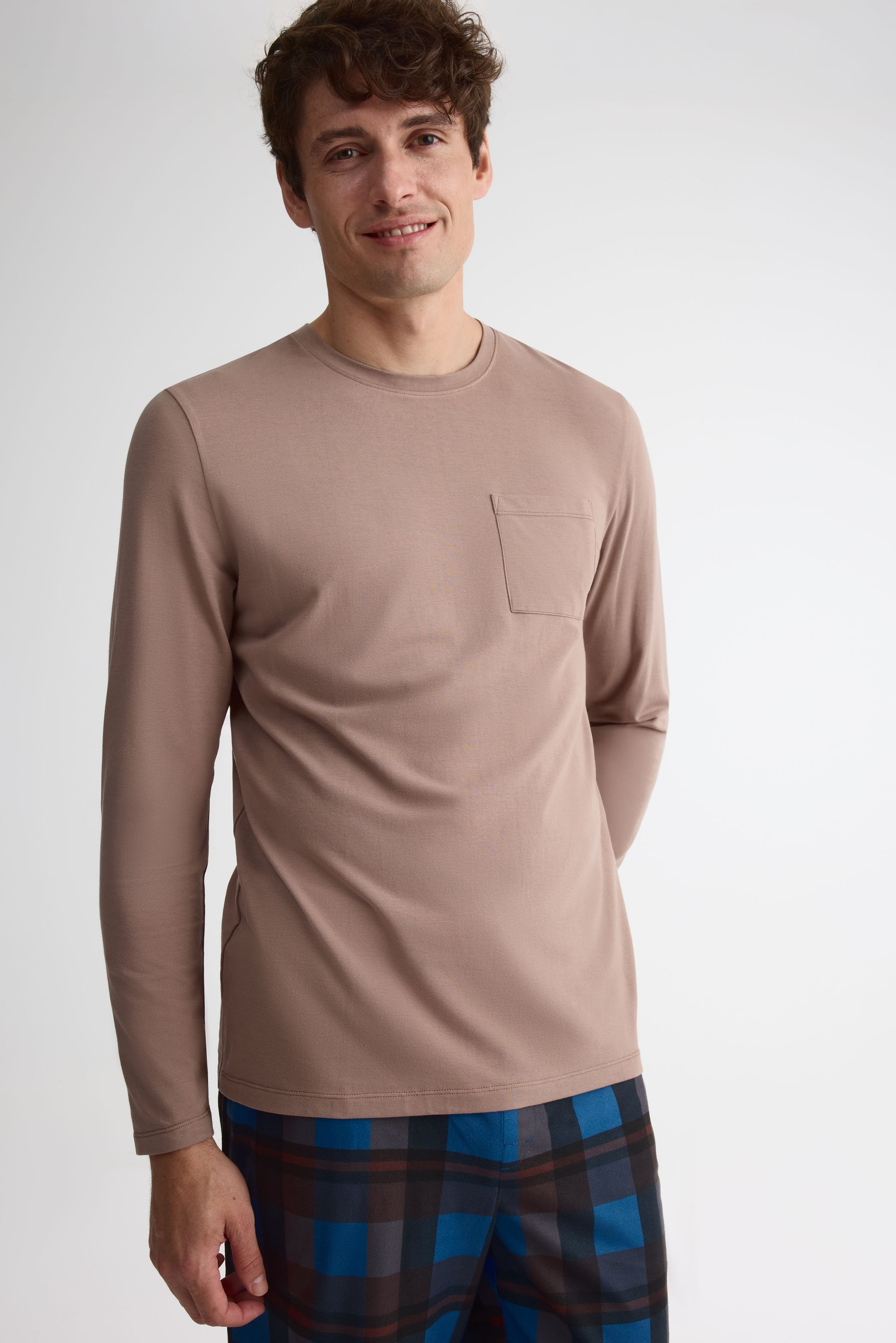 Chandail pyjama manches longues, 2/40$ - Homme && TAUPE