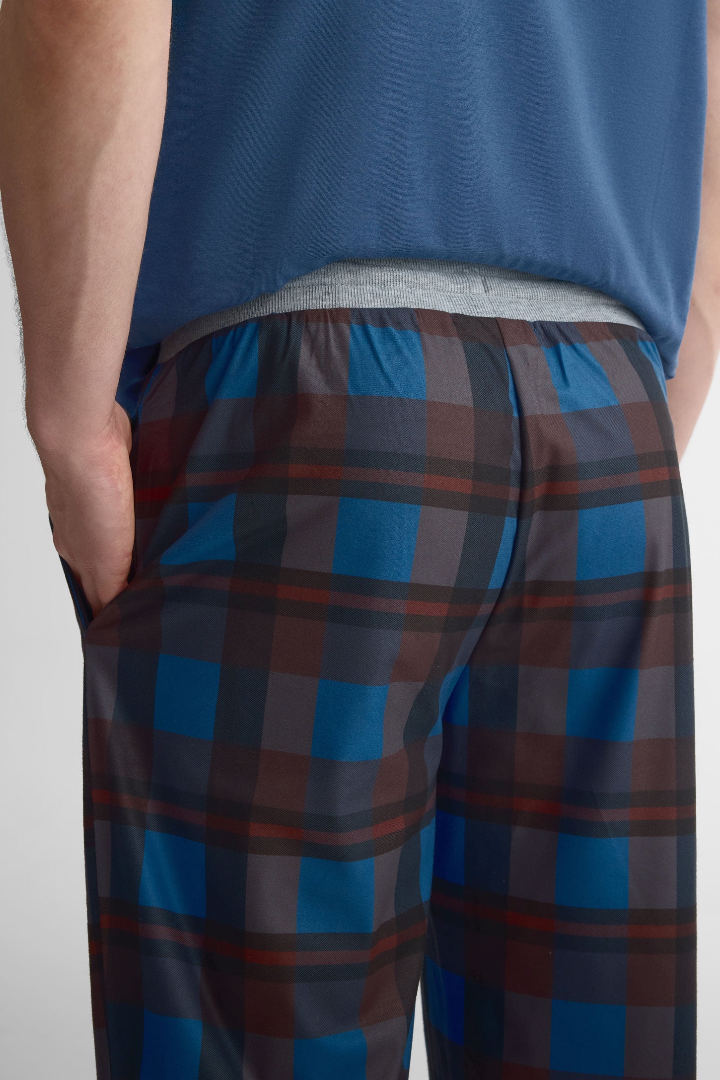 Pantalon jogger pyjama, 2/40$ - Homme && NOIR/MULTI