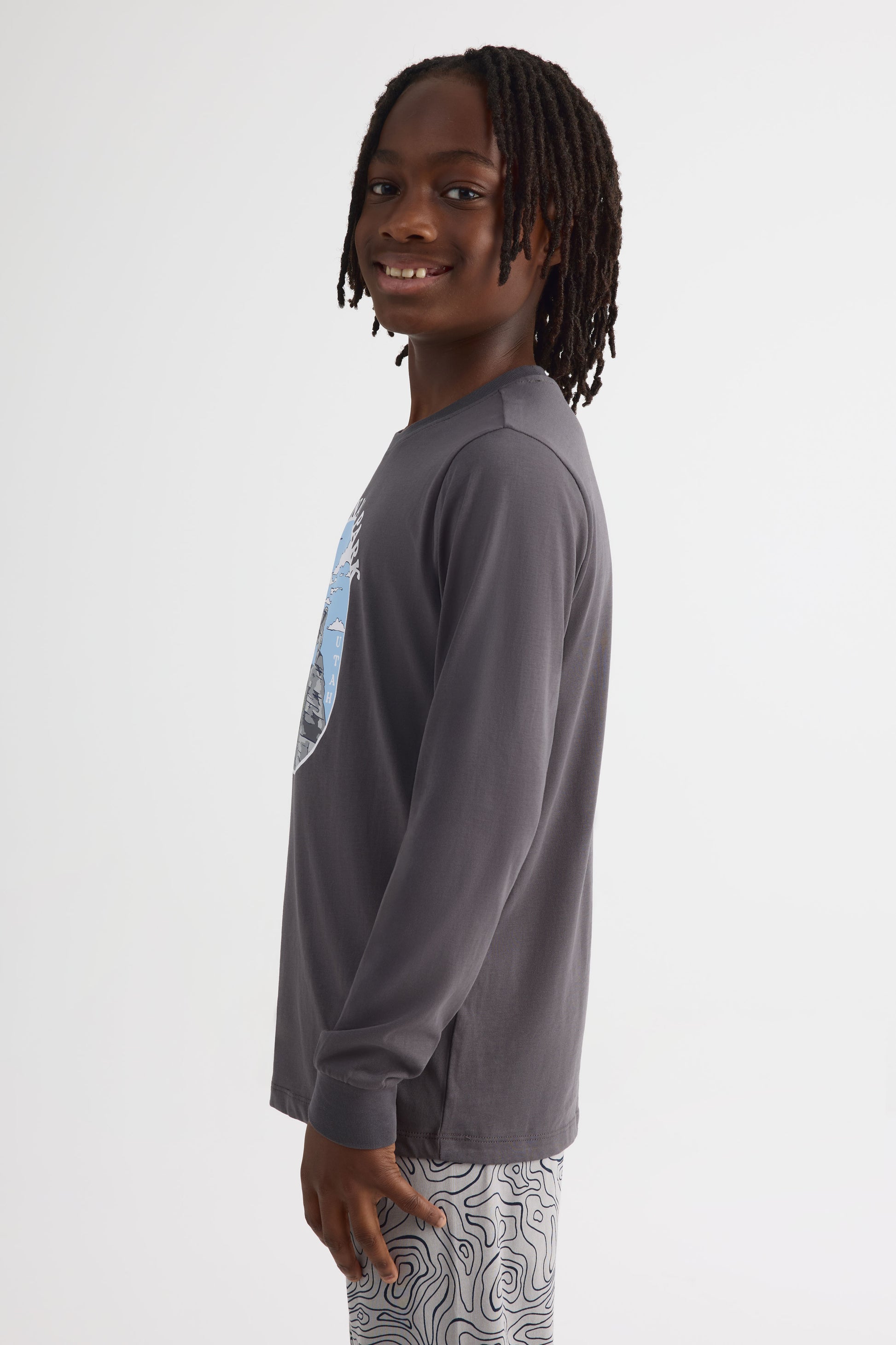 Pyjama 2 pièces graphique 2/40$ – Ado garçon && CHARBON