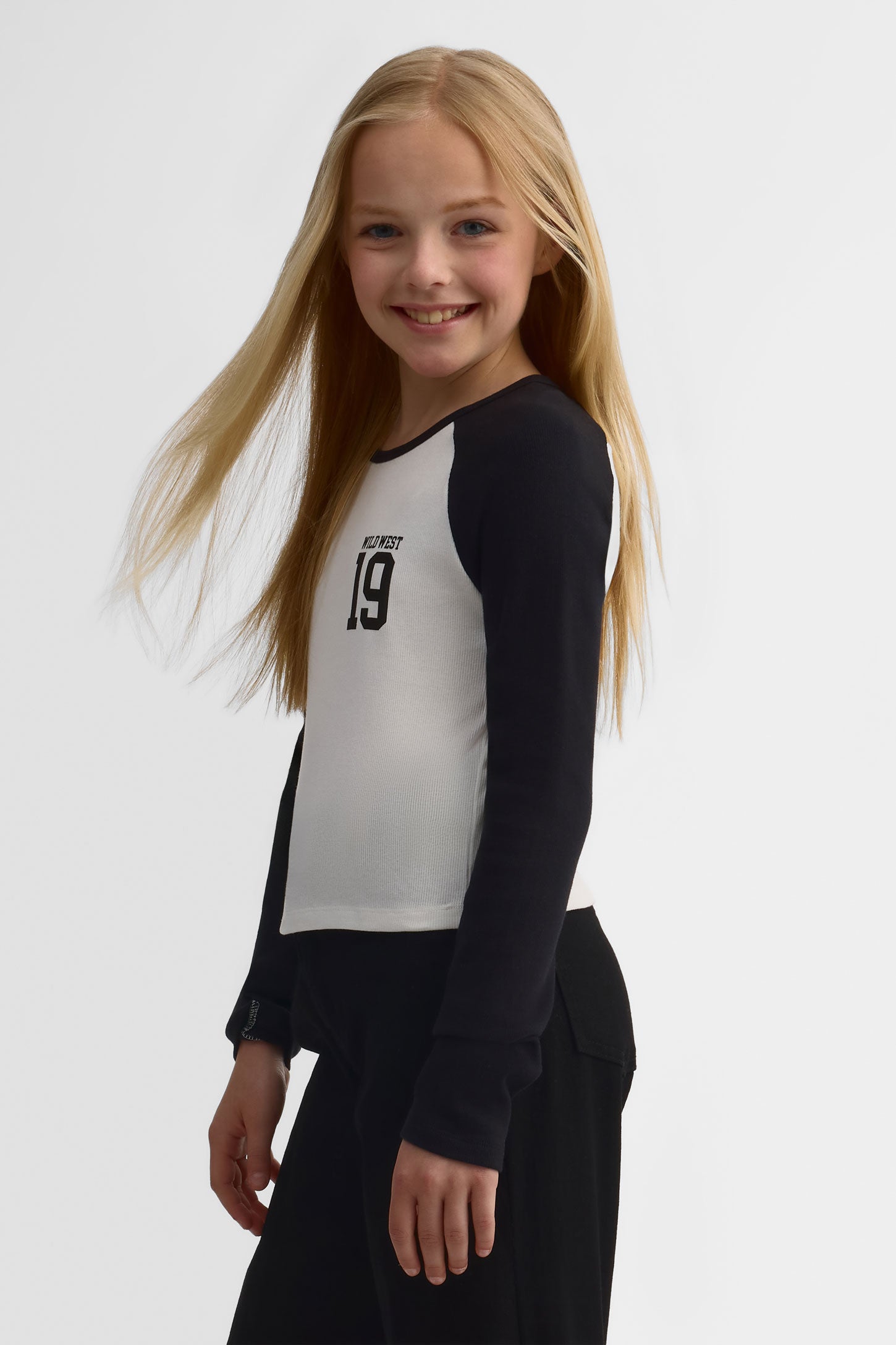 Chandail léger manches longues raglan – Ado fille && NOIR