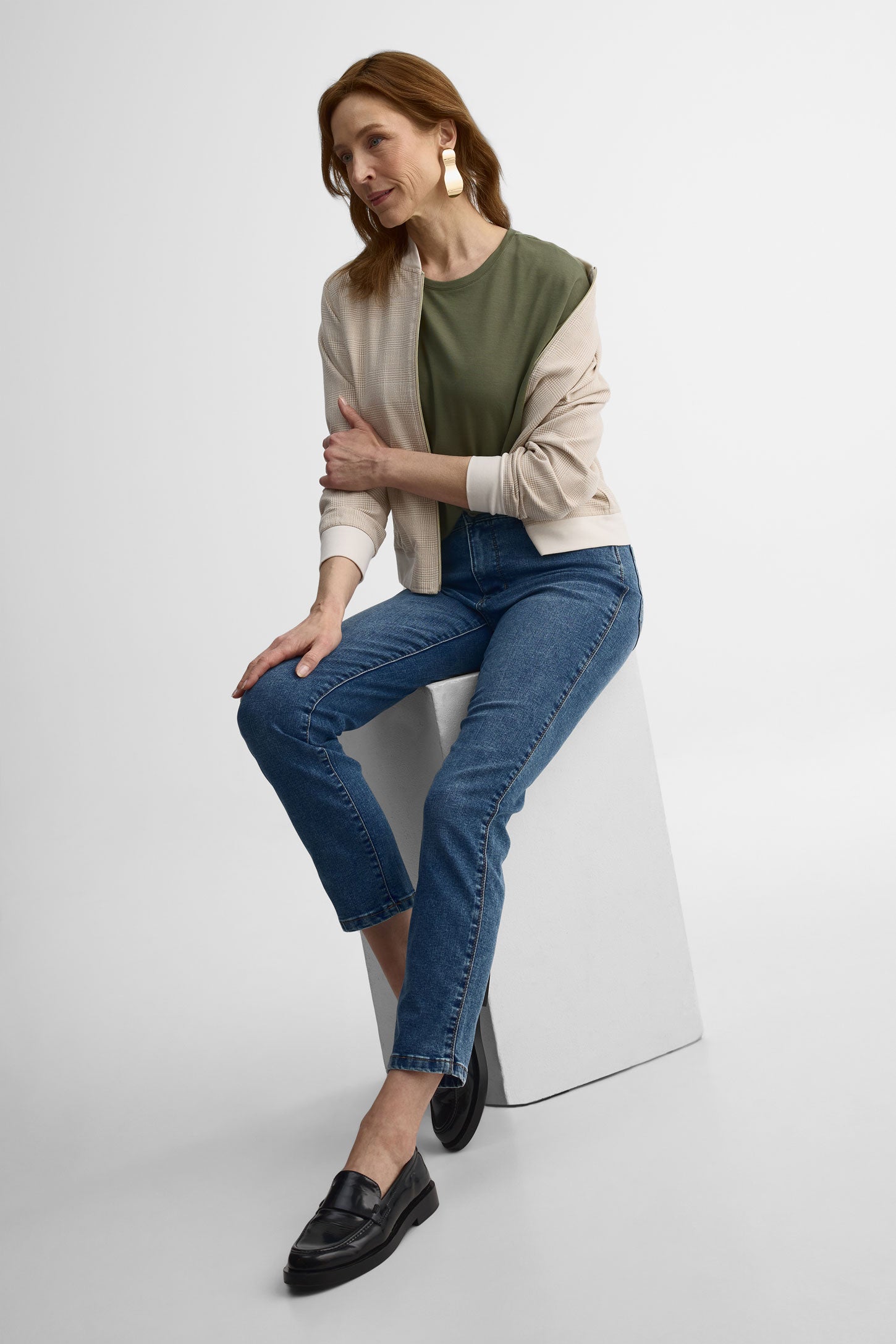 Jeans taille moyenne ajustés – Femme && DENIM MOYEN