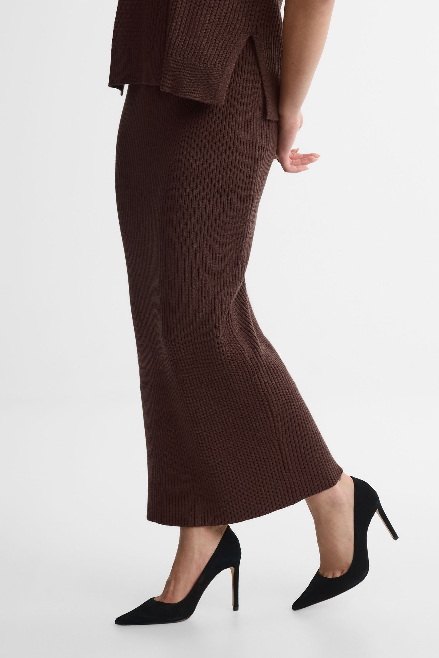 Jupe midi ajustée en tricot – Femme && BRUN FONCE