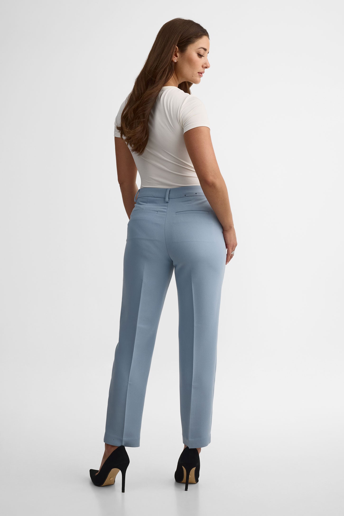 Pantalon court ajusté en crêpe uni – Femme && BLEU