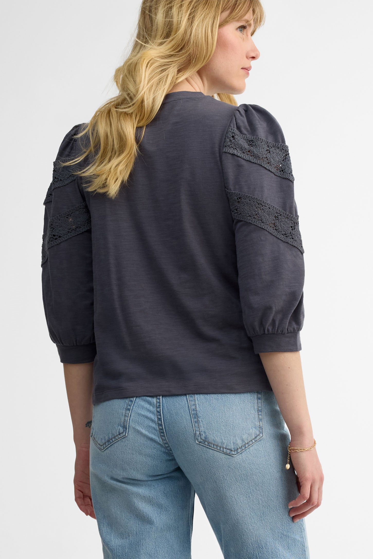 Chandail manches 3/4 bouffantes - Femme && CHARBON