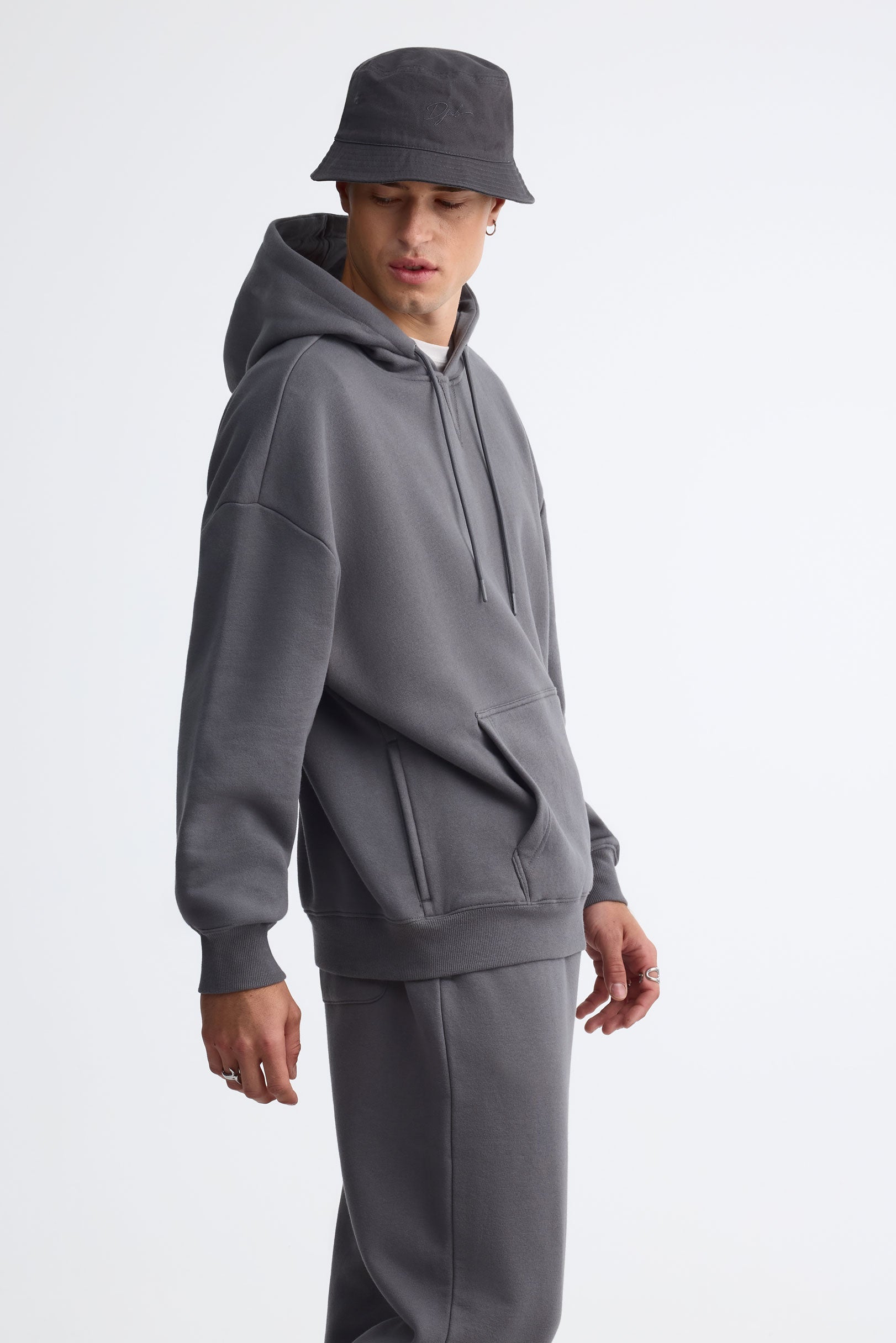 Chandail à capuchon coton ouaté - Homme && CHARBON