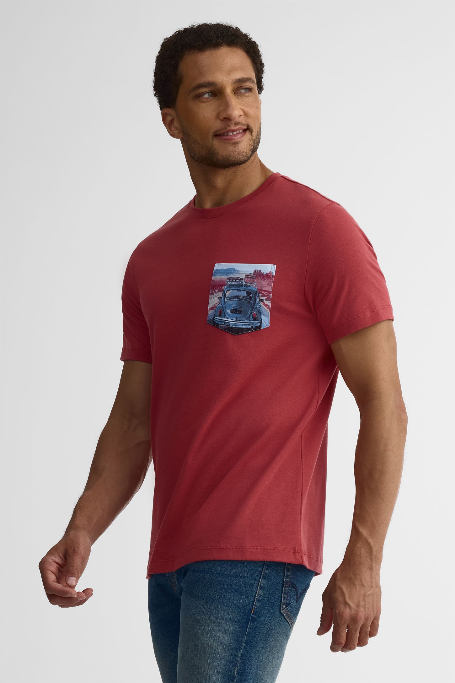 Chandail col rond avec poche, 2/30$ - Homme && ROUGE