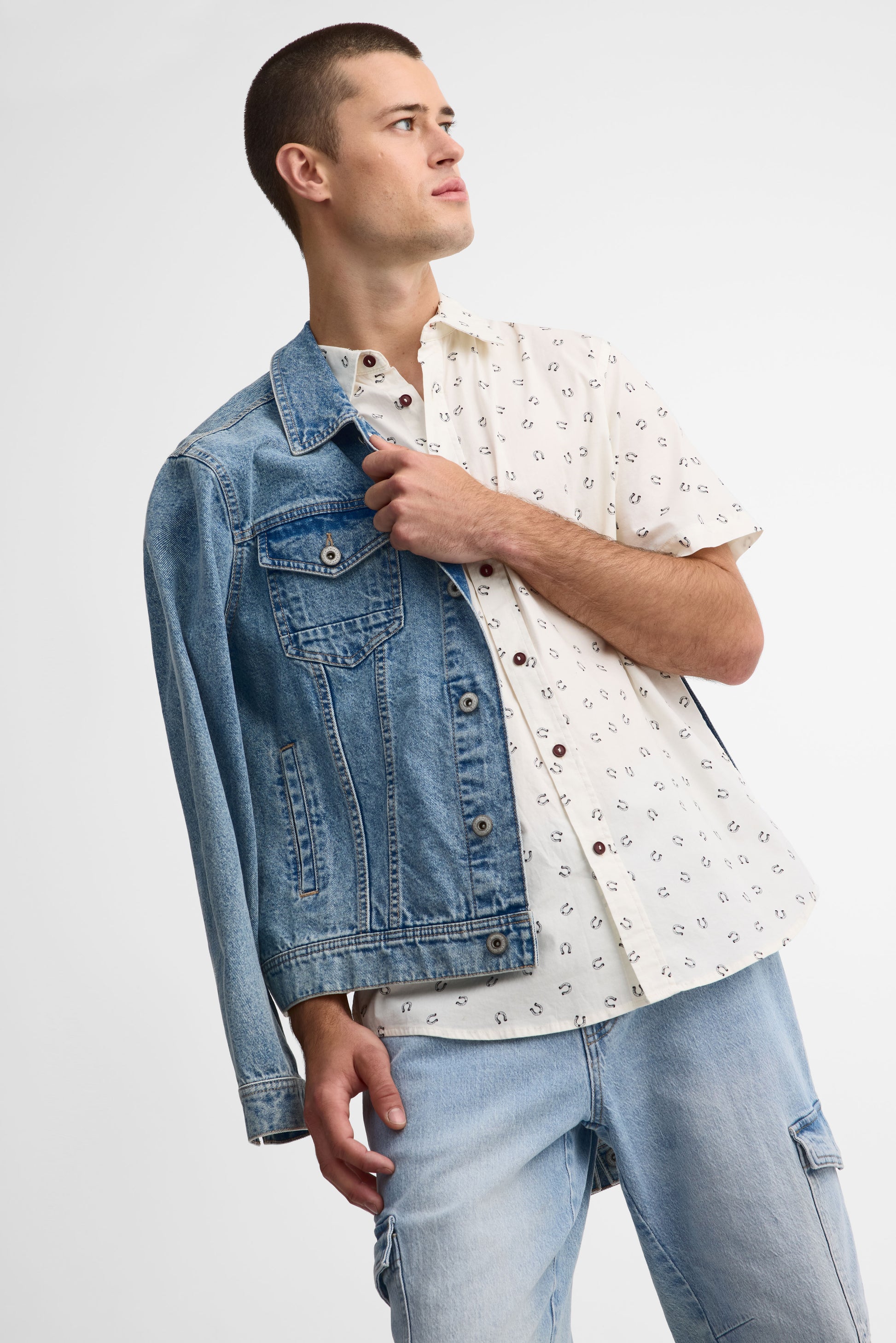 Chemise manches courtes imprimée en popeline - Homme && BLANC CASSÉ/MULTI