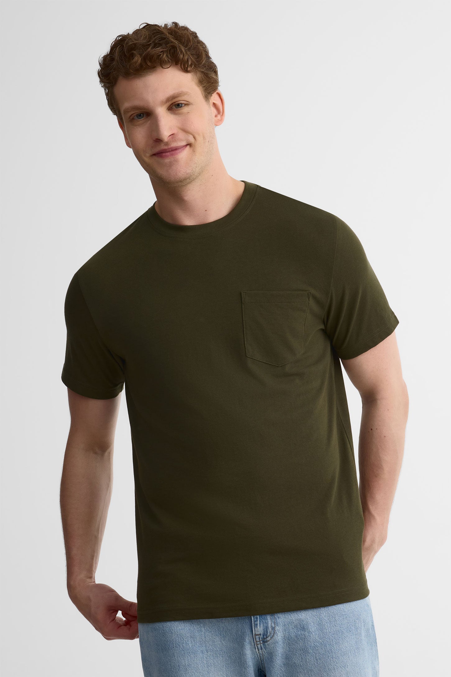T-shirt col rond à poche, 2/30$ - Homme && VERT FONCE