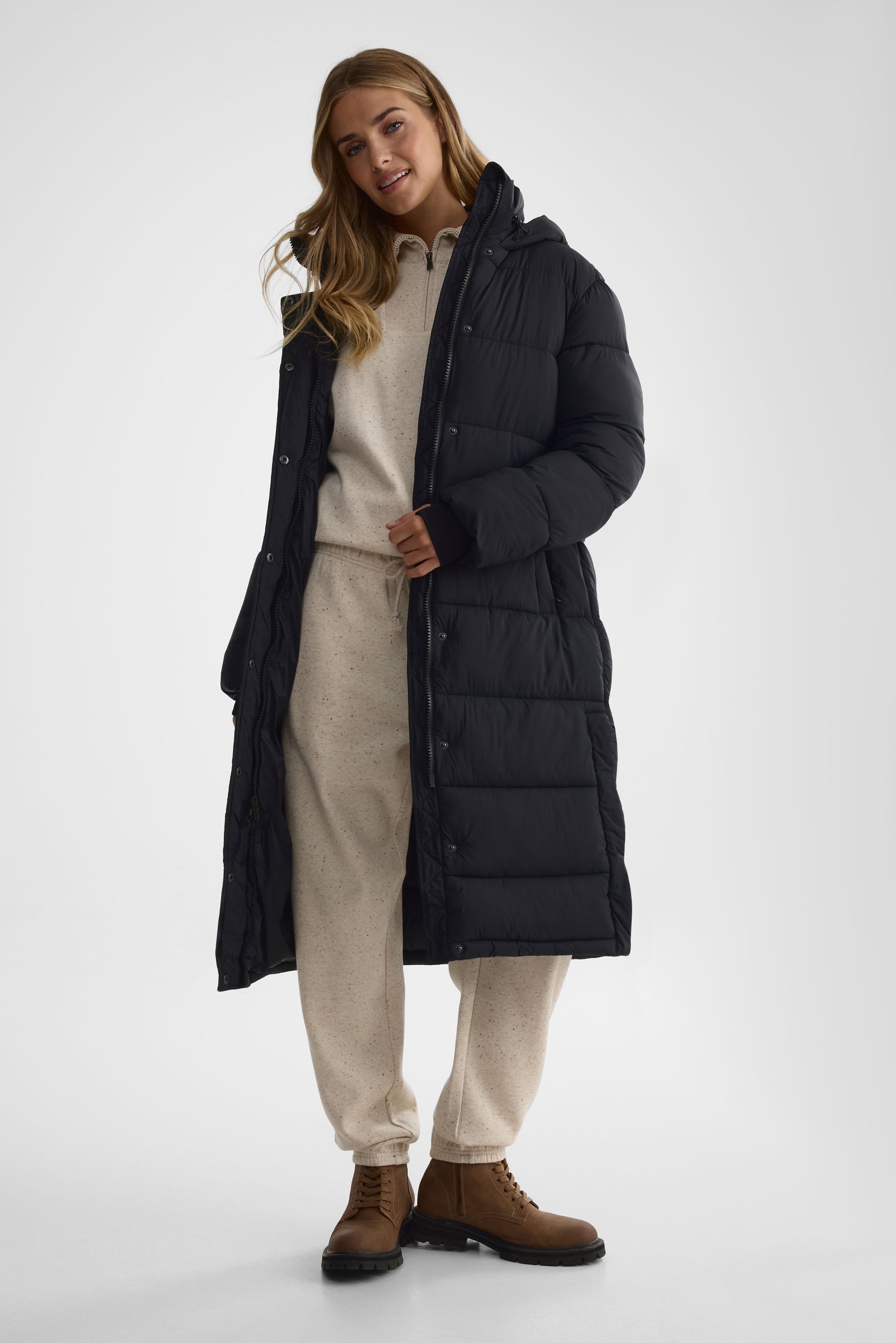 Manteau d'hiver en style puffer long - Femme && NOIR