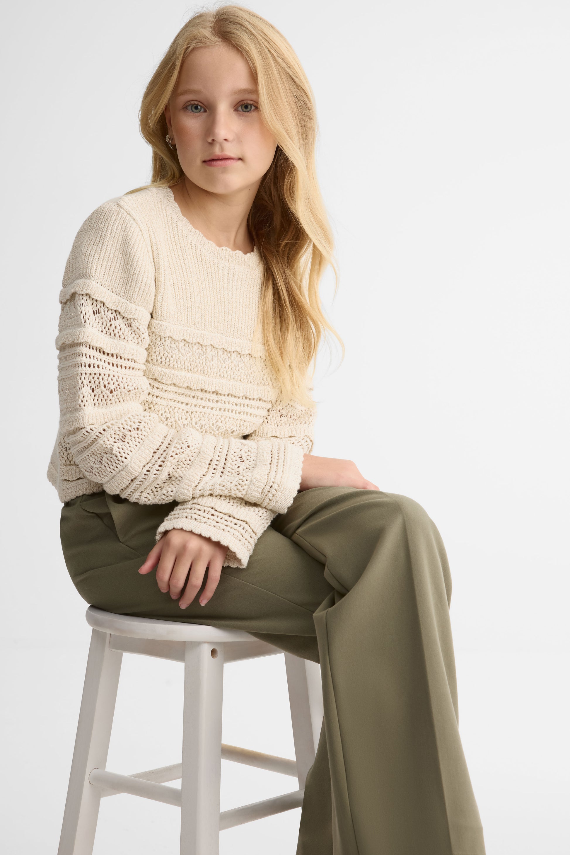 Chandail en tricot col rond – Ado fille && BLANC CASSÉ