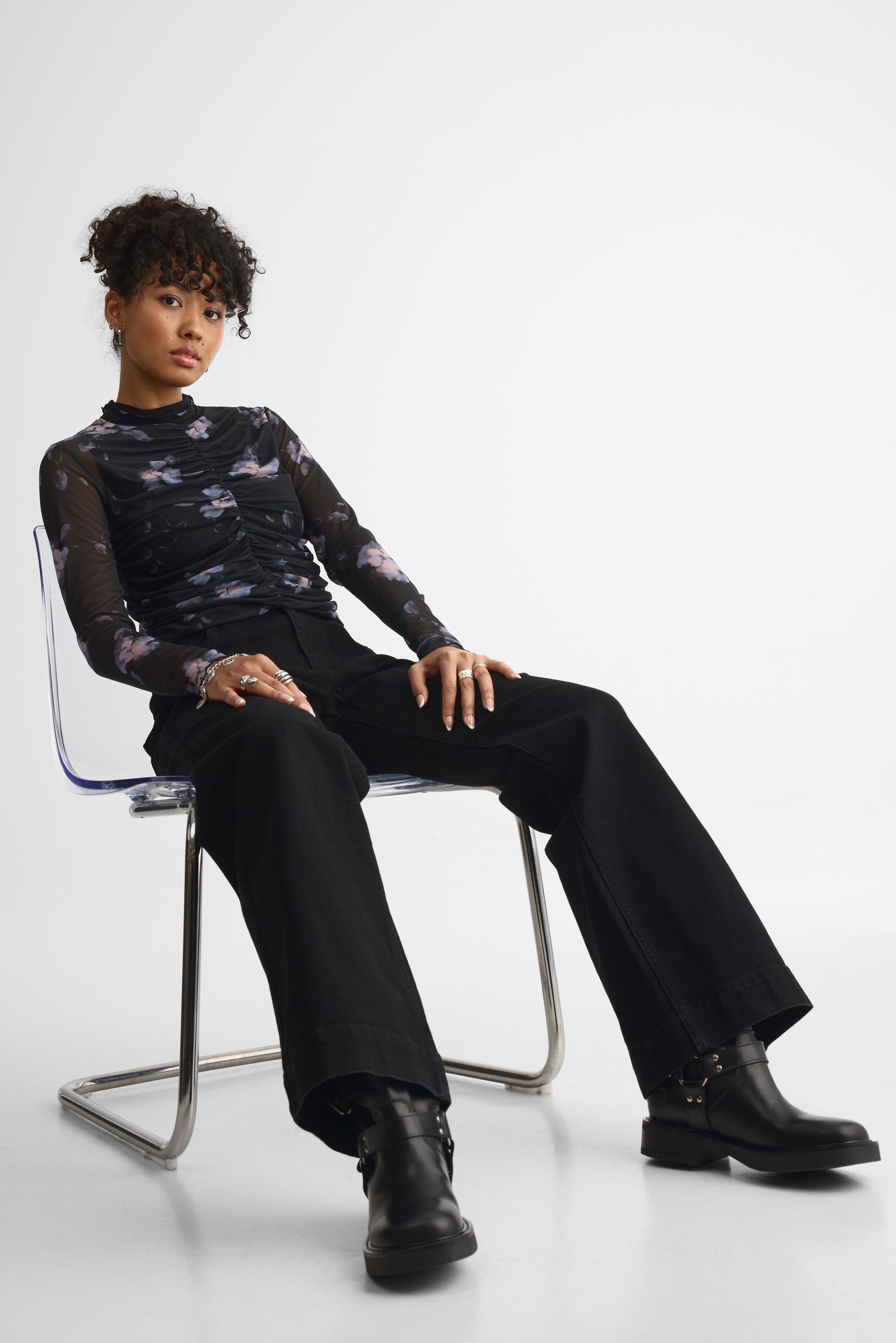 Jeans taille haute coupe large – Femme && NOIR