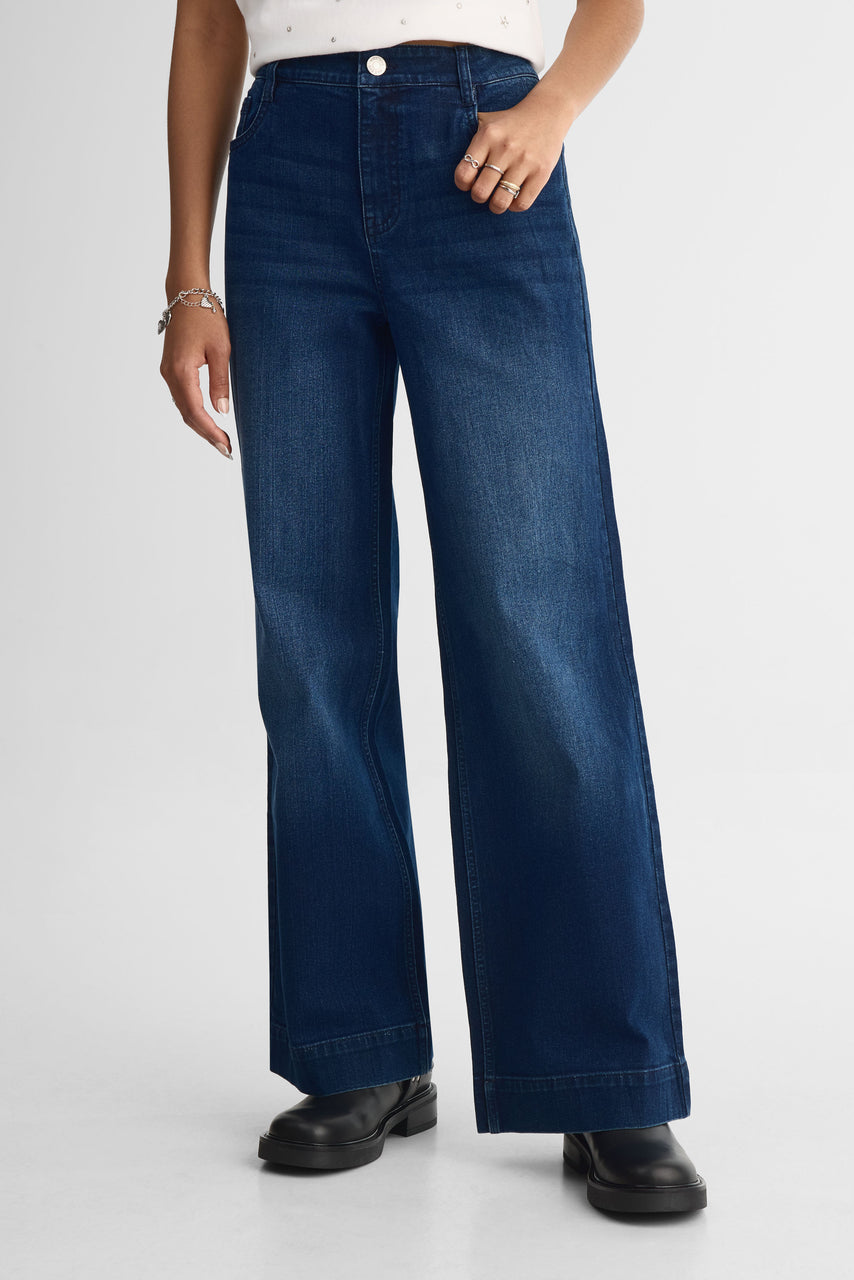 High-waisted wide-leg jeans Women