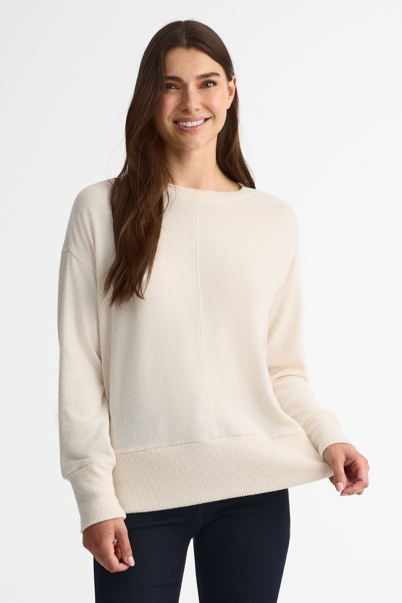 Chandail tricot col rond manches longues – Femme && BLANC CASSÉ
