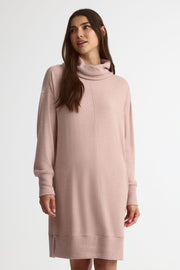 Robe longue col roulé en tricot doux - Femme && ROSE