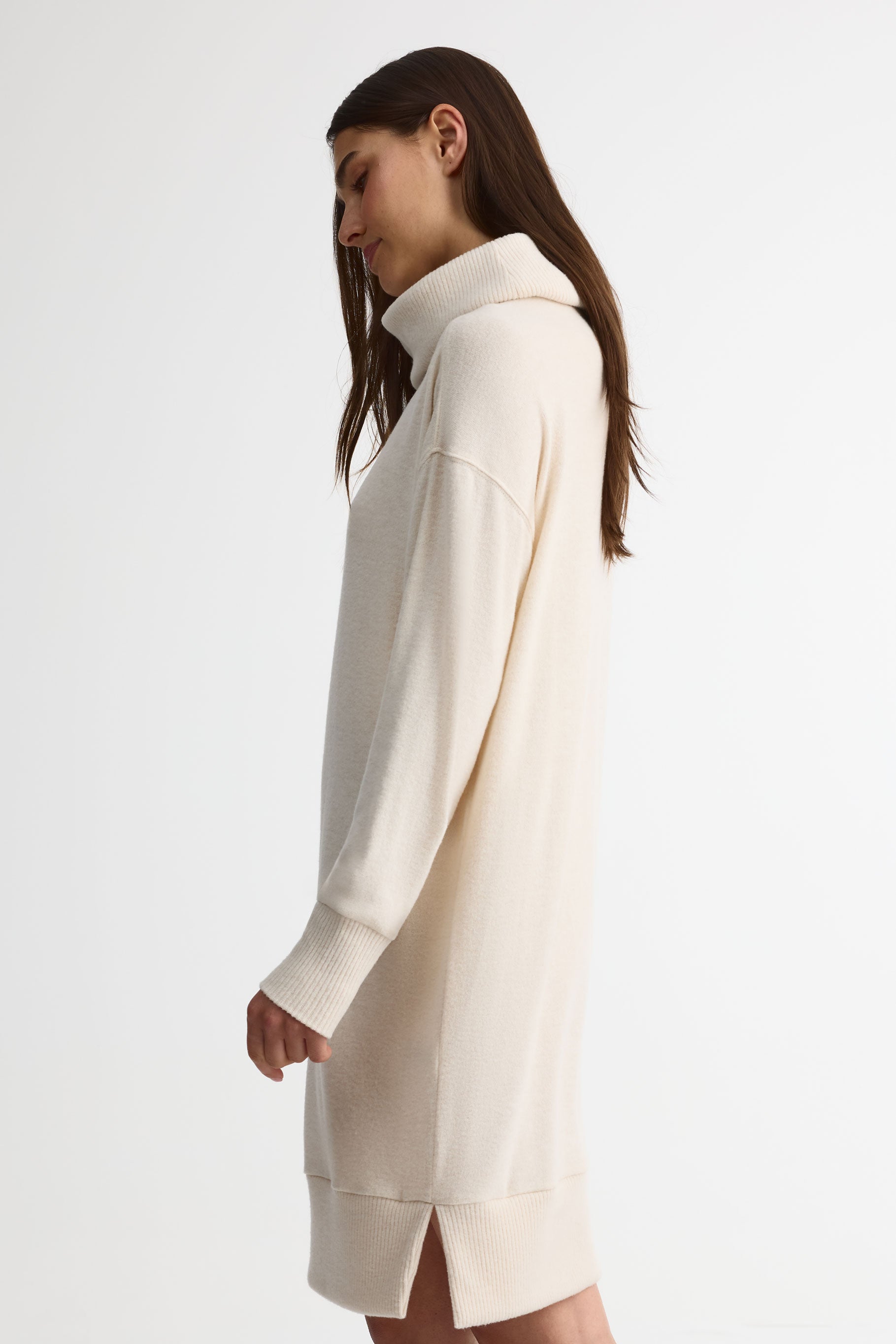Robe longue col roulé en tricot doux - Femme && BLANC CASSÉ