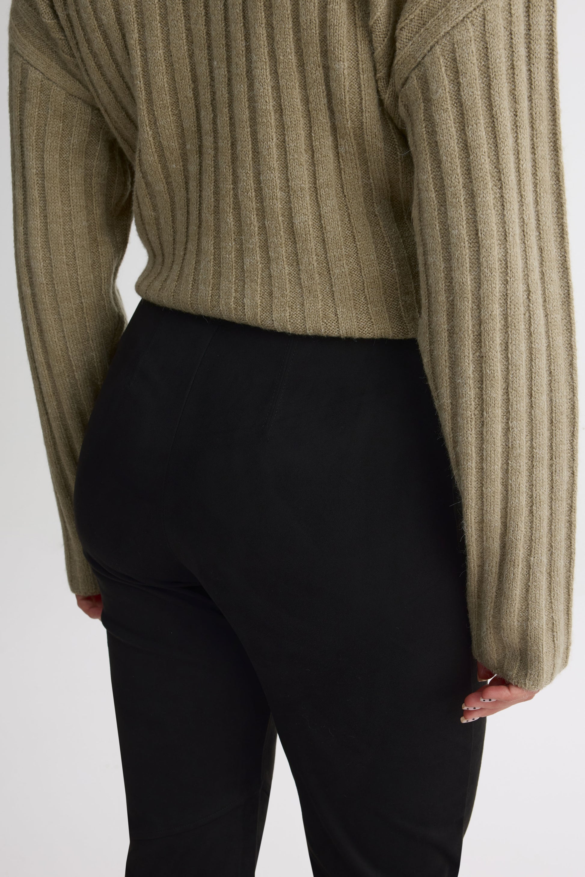 Pantalon Pull On en suède léger – Femme && NOIR