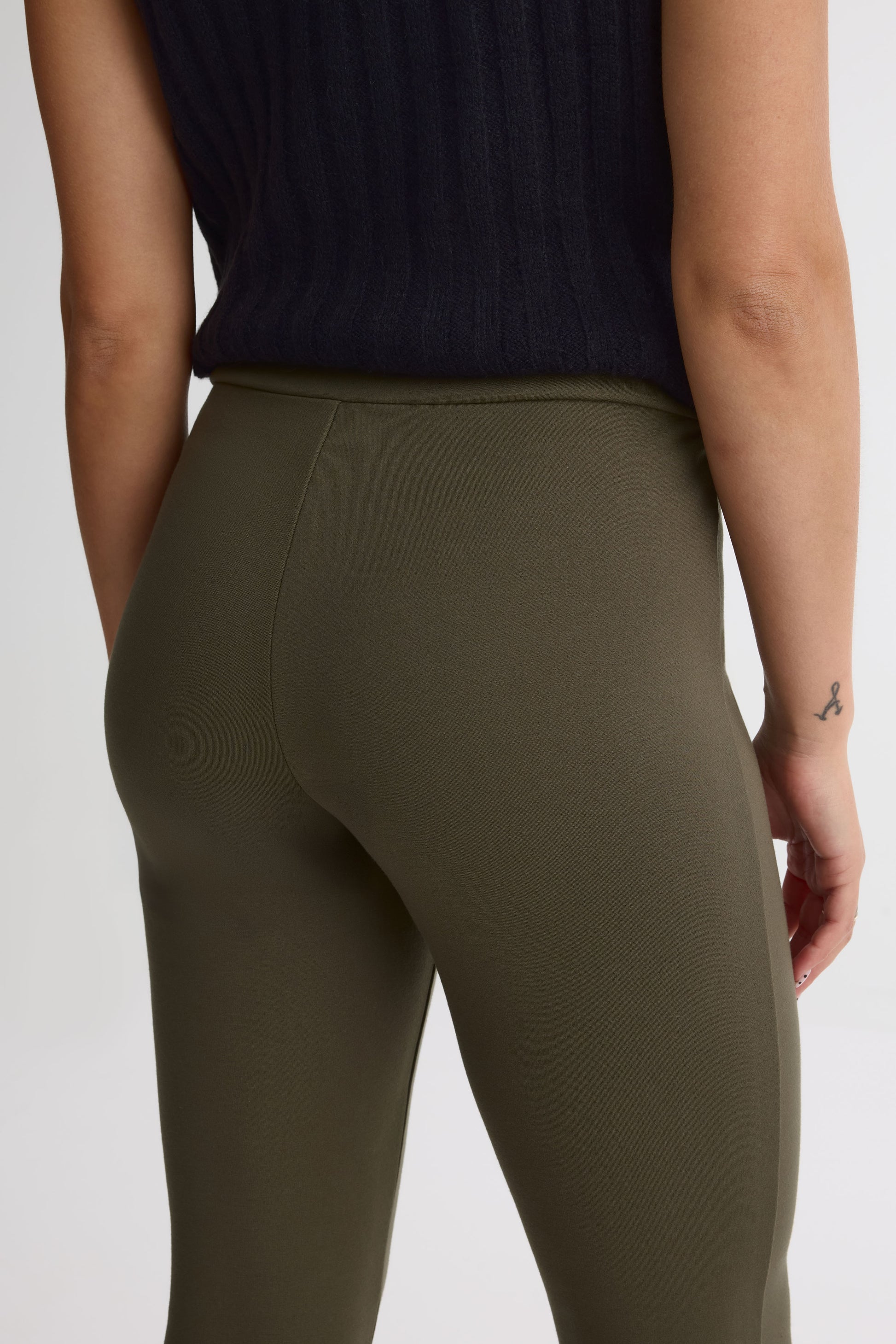 Pantalon Pull On jambe étroite – Femme && KAKI