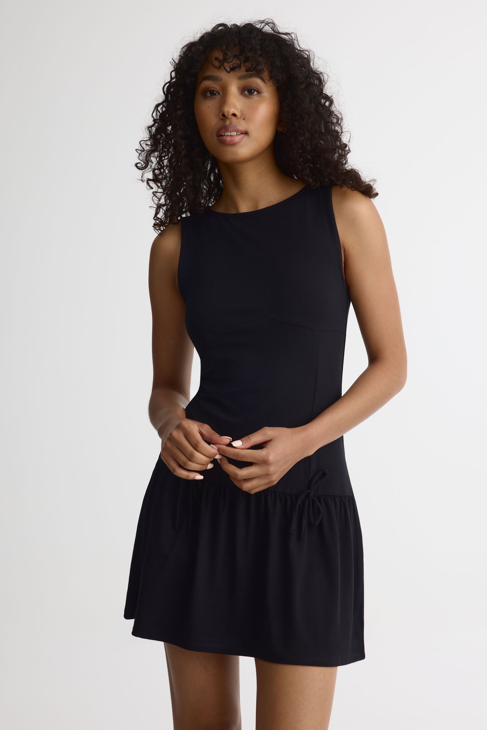 Robe à manches froncée - Femme && NOIR