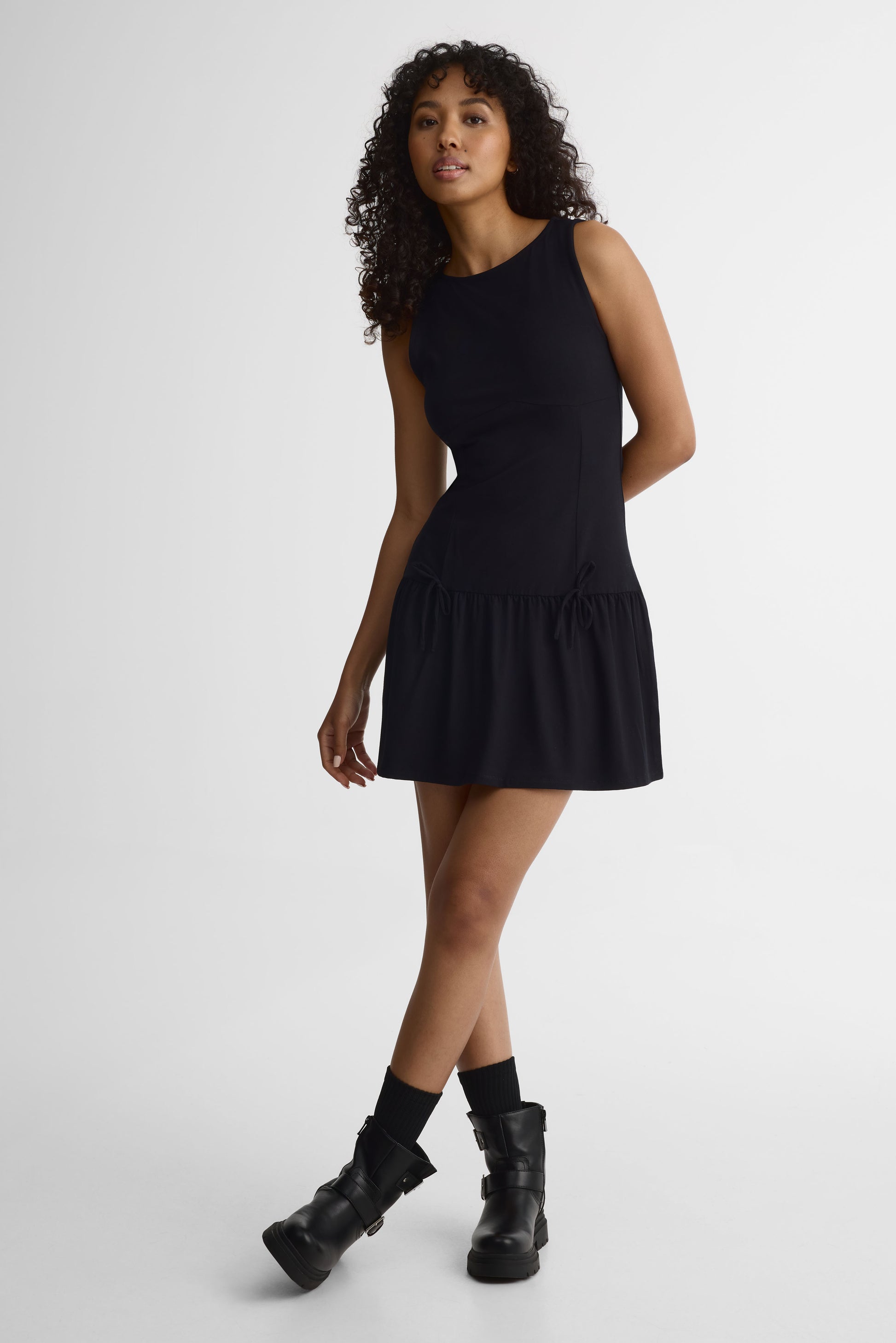 Robe à manches froncée - Femme && NOIR