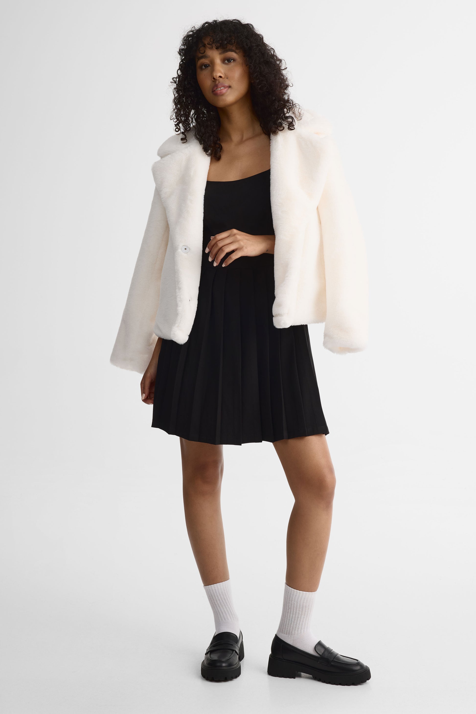 Robe courte évasée à bretelles larges - Jeune femme && NOIR