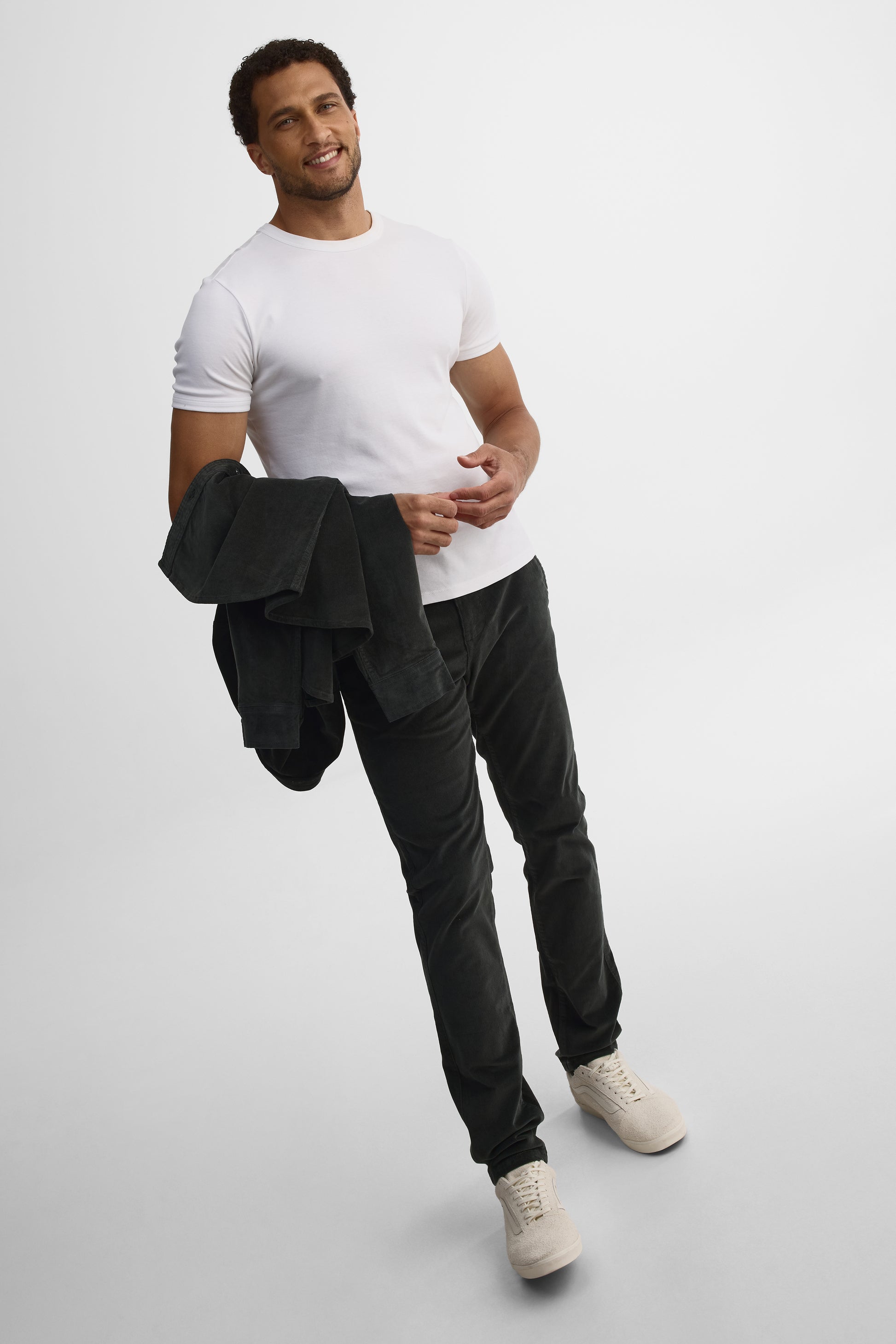 Pantalon chino slim fit avec poches - Homme && CHARBON