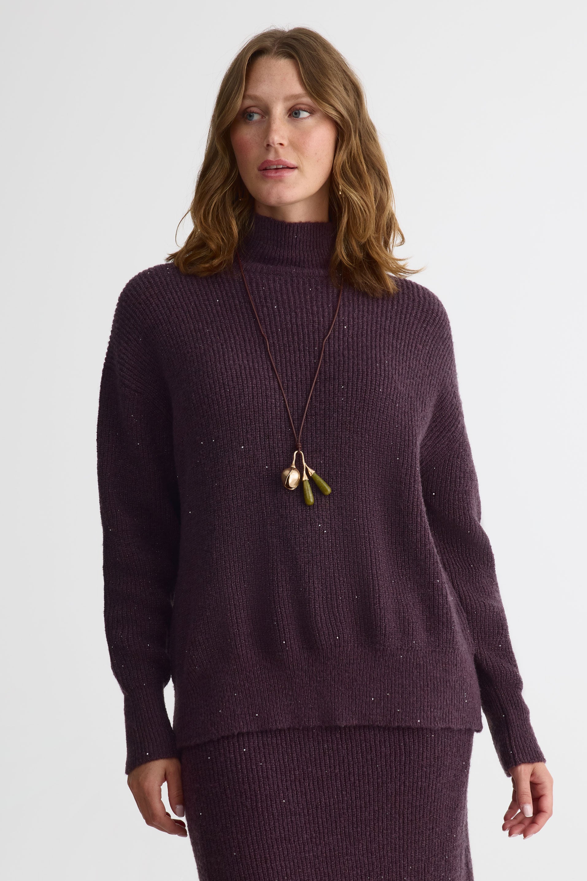 Chandail tricot à col montant – Femme && PRUNE