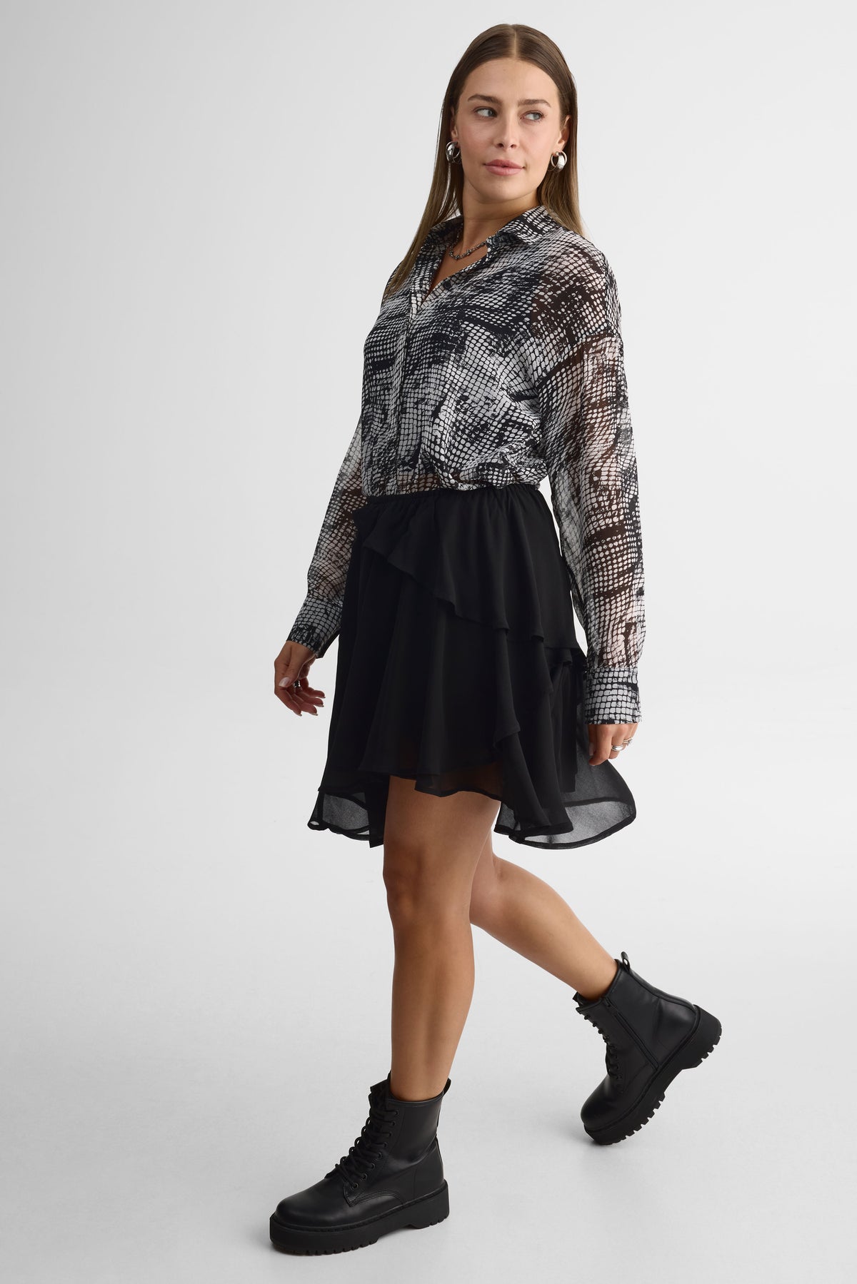 Mini jupe en crêpe chiffon – Femme && CHARBON