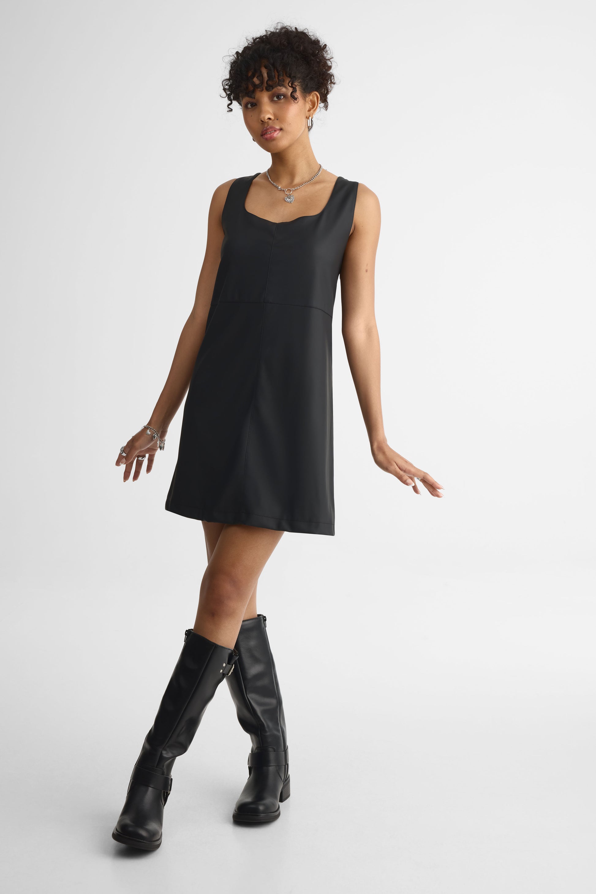 Robe courte - Femme && NOIR