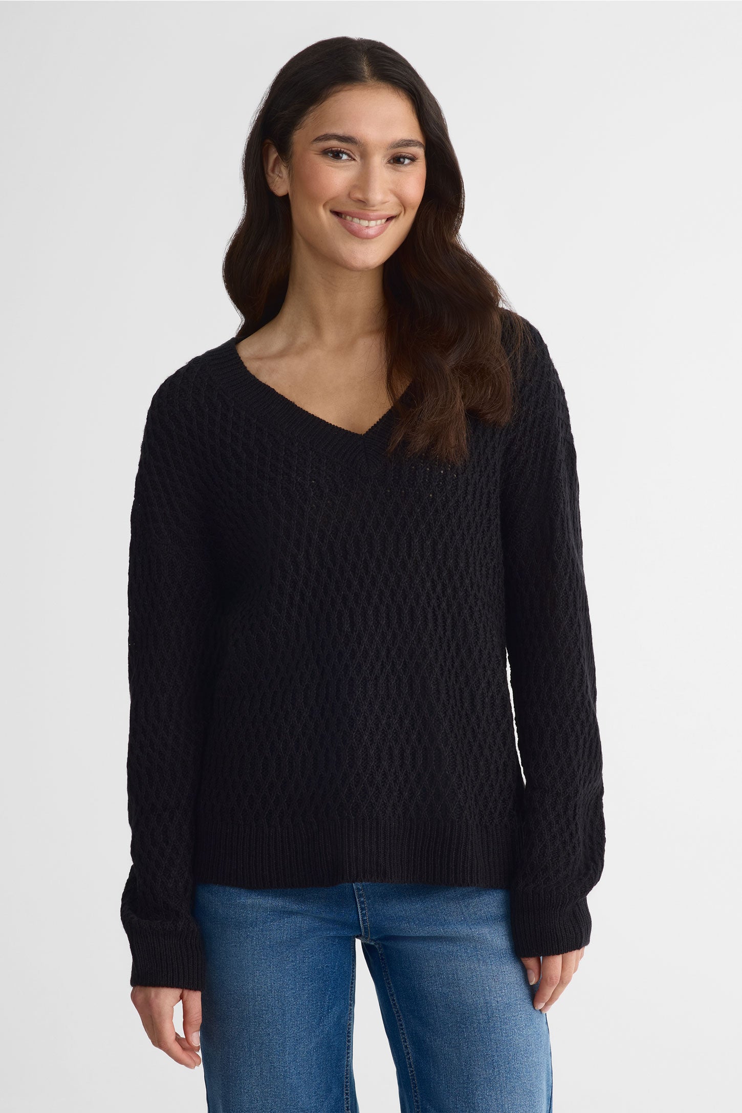 Chandail tricot col V, manches longues – Femme && NOIR