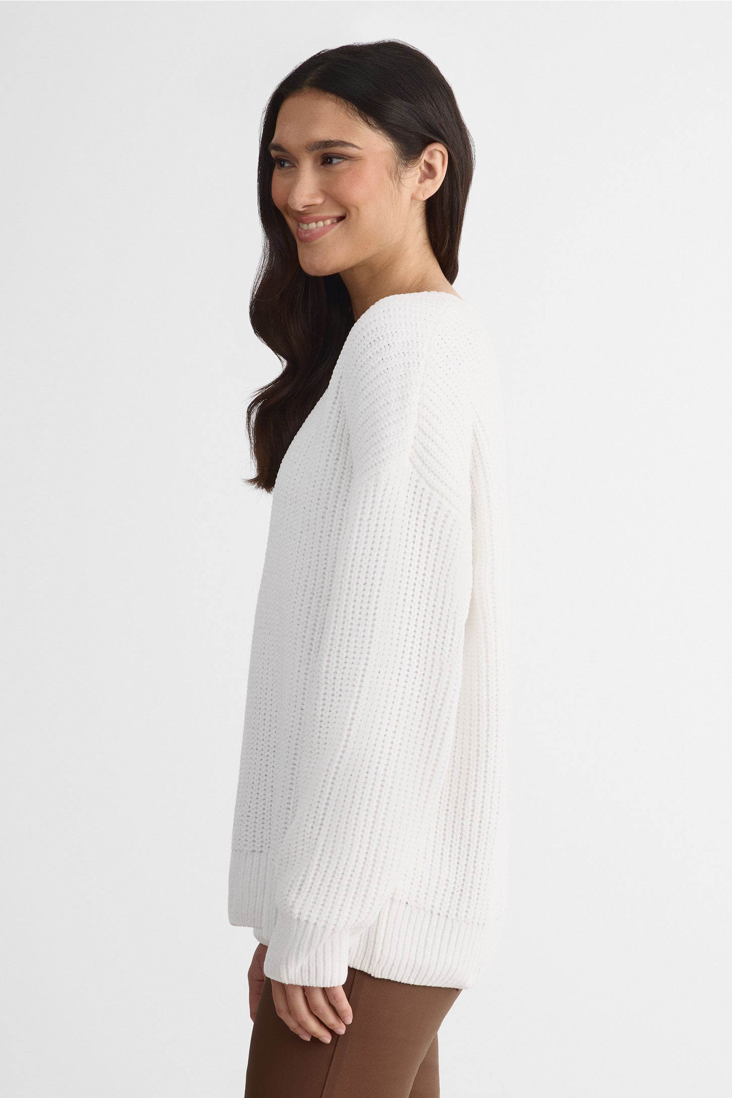 Chandail tricot chenille col rond – Femme && BLANC CASSÉ