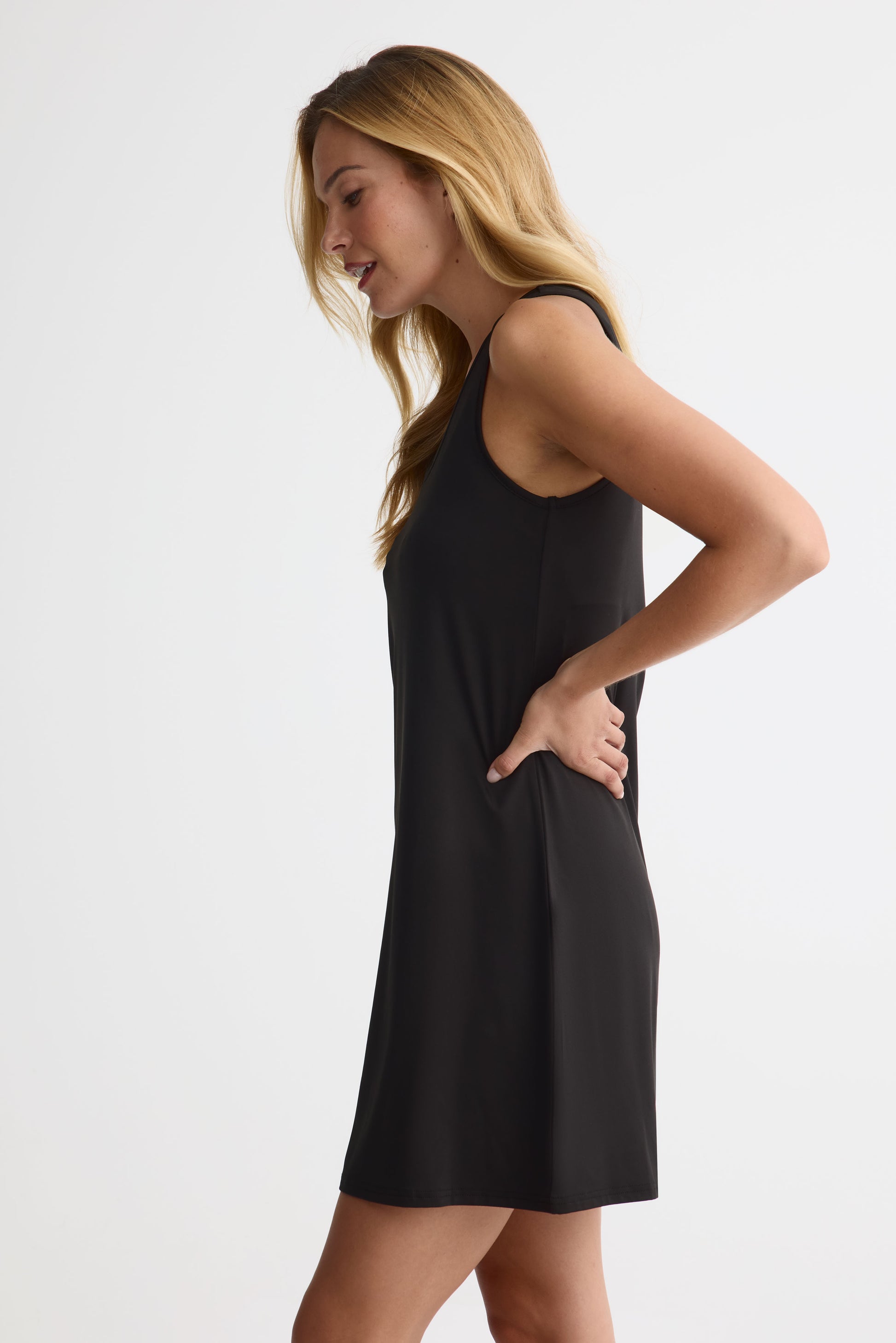 Robe par-dessus col rond, bretelles larges - Femme && NOIR