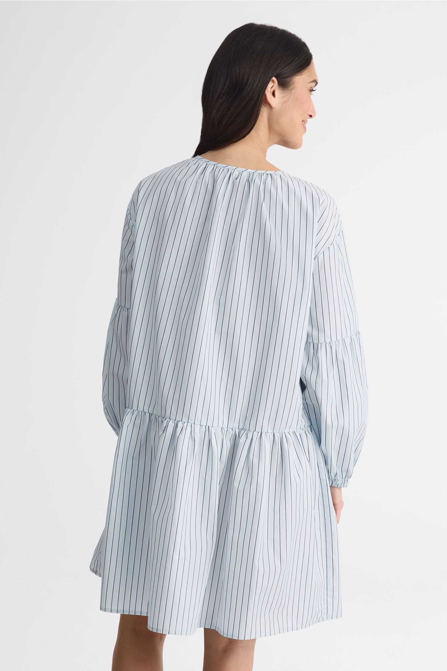 Robe longue bouffante à col notch - Femme && BLEU MULTI
