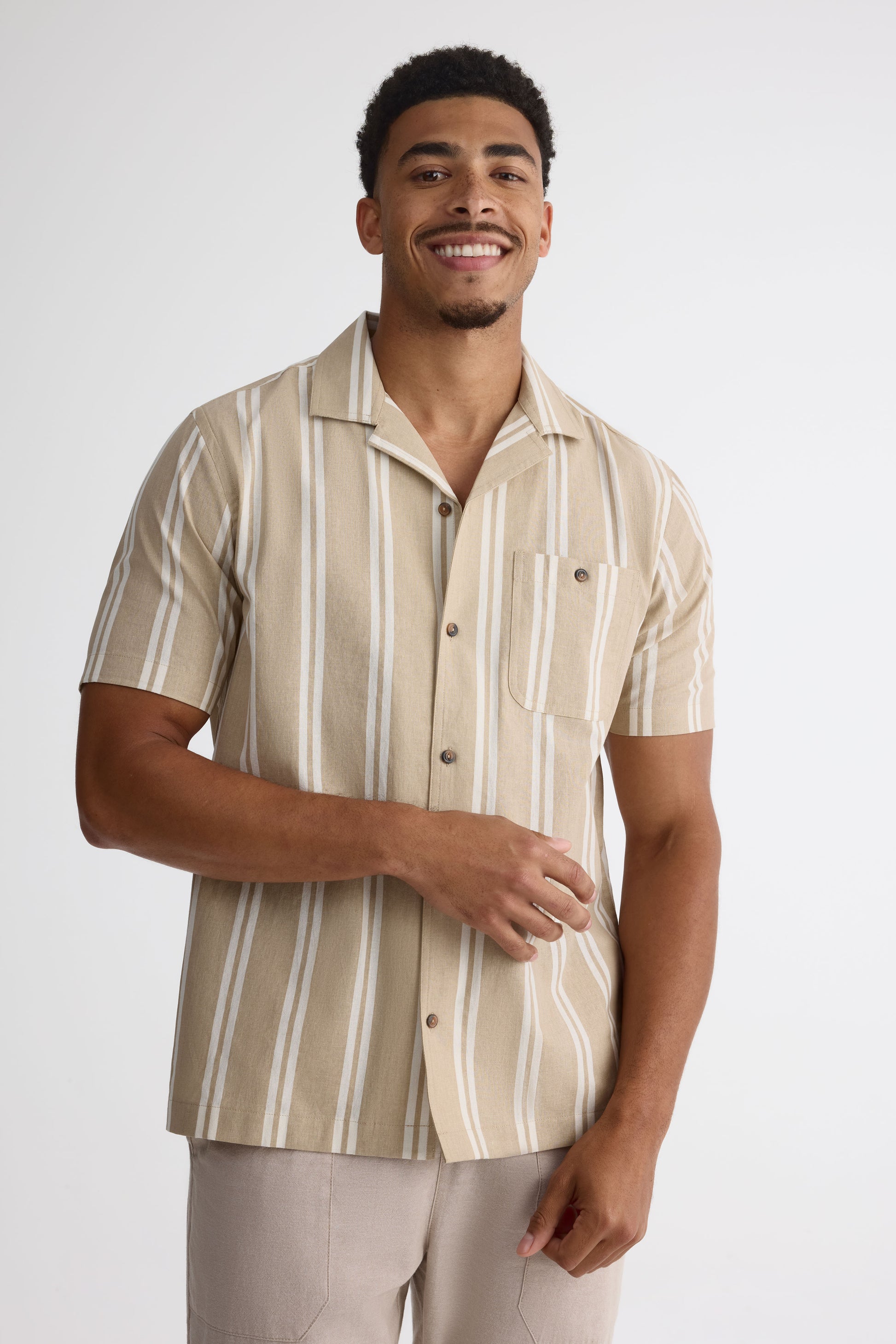 Chemise m/courtes col cubain en chambray - Homme && BRONZÉ