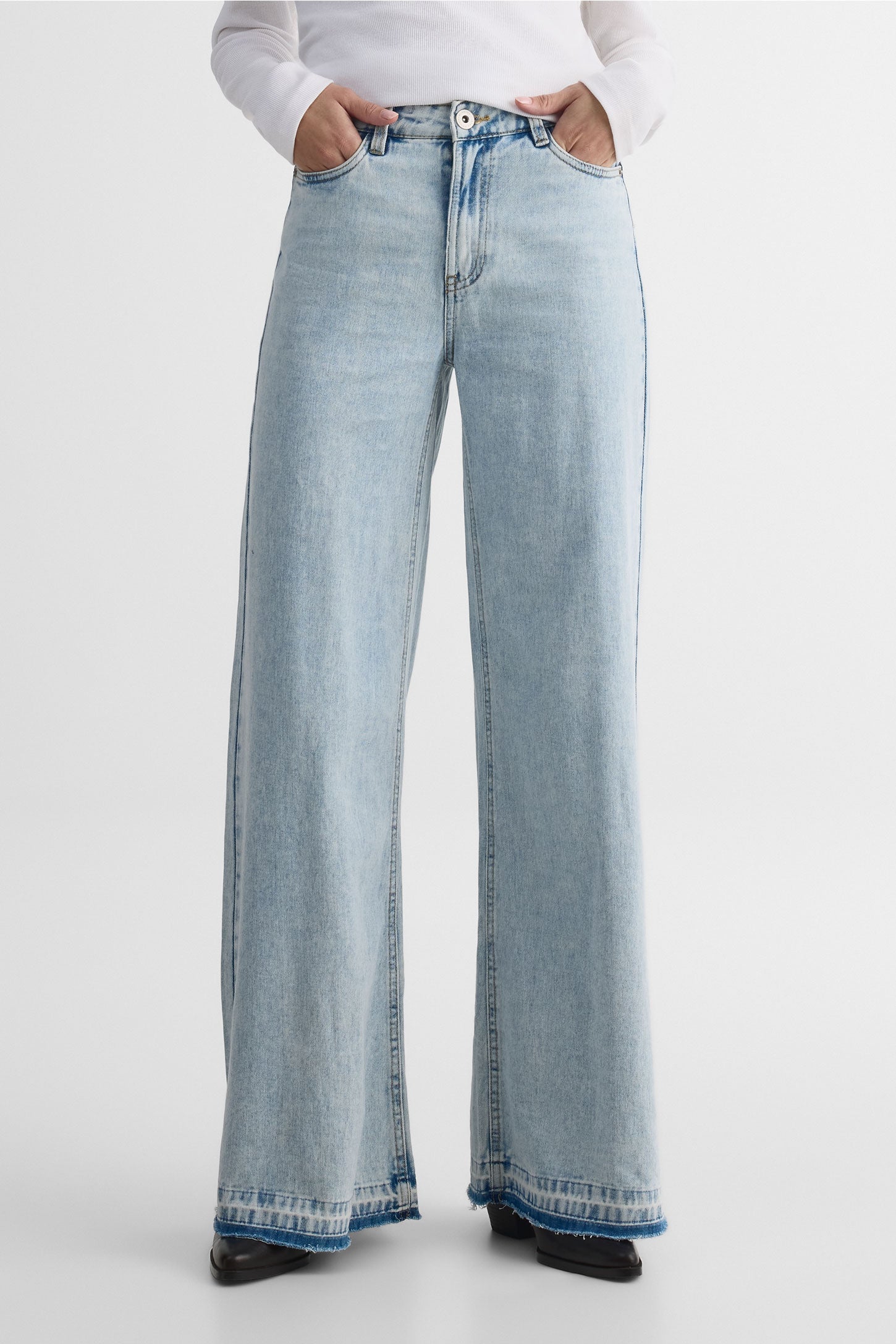 Jeans jambe large – Femme && DENIM PALE