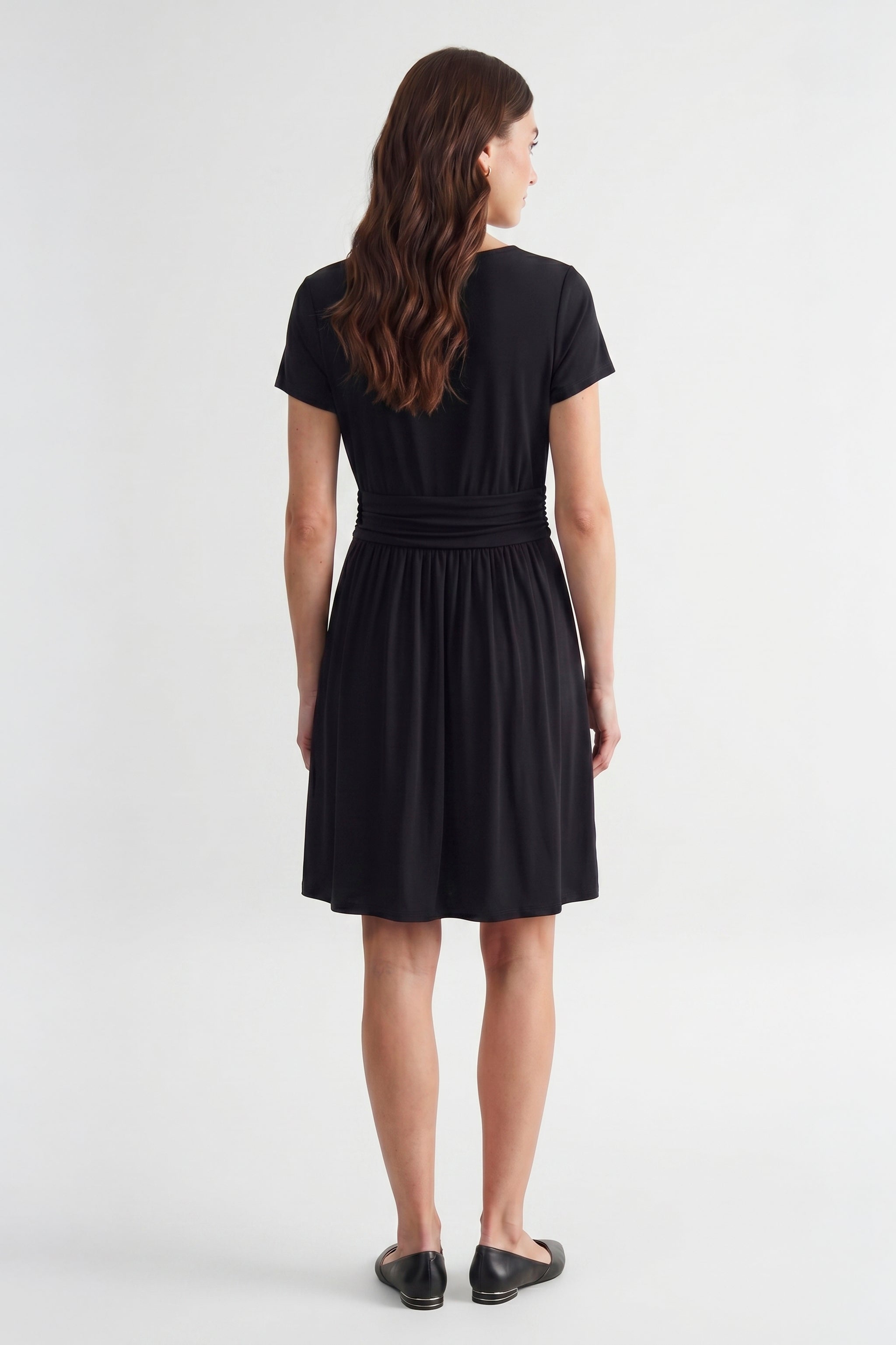 Robe à manches courtes col rond évasée - Femme && NOIR