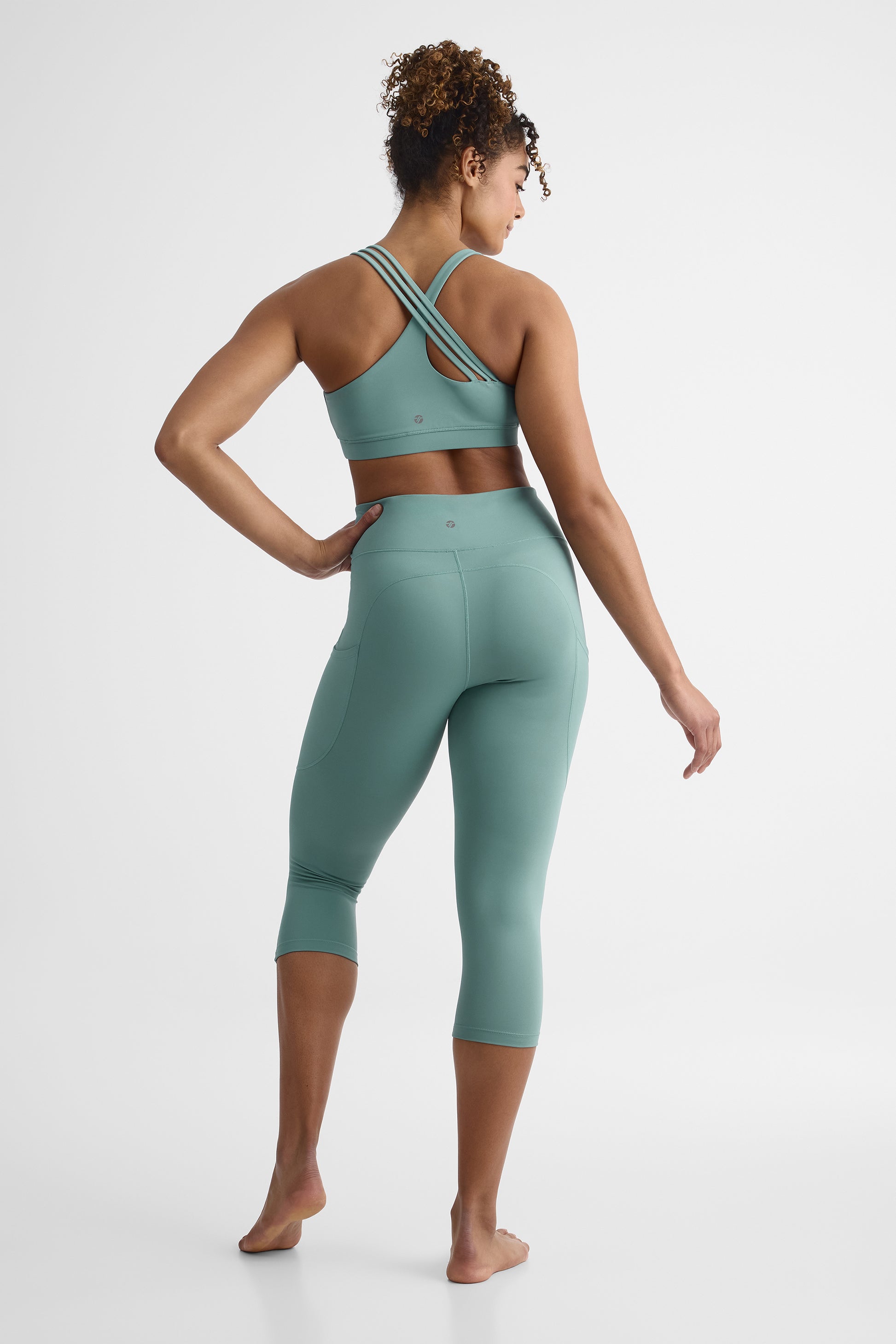 Legging capri taille haute avec poches - Femme && SARCELLE