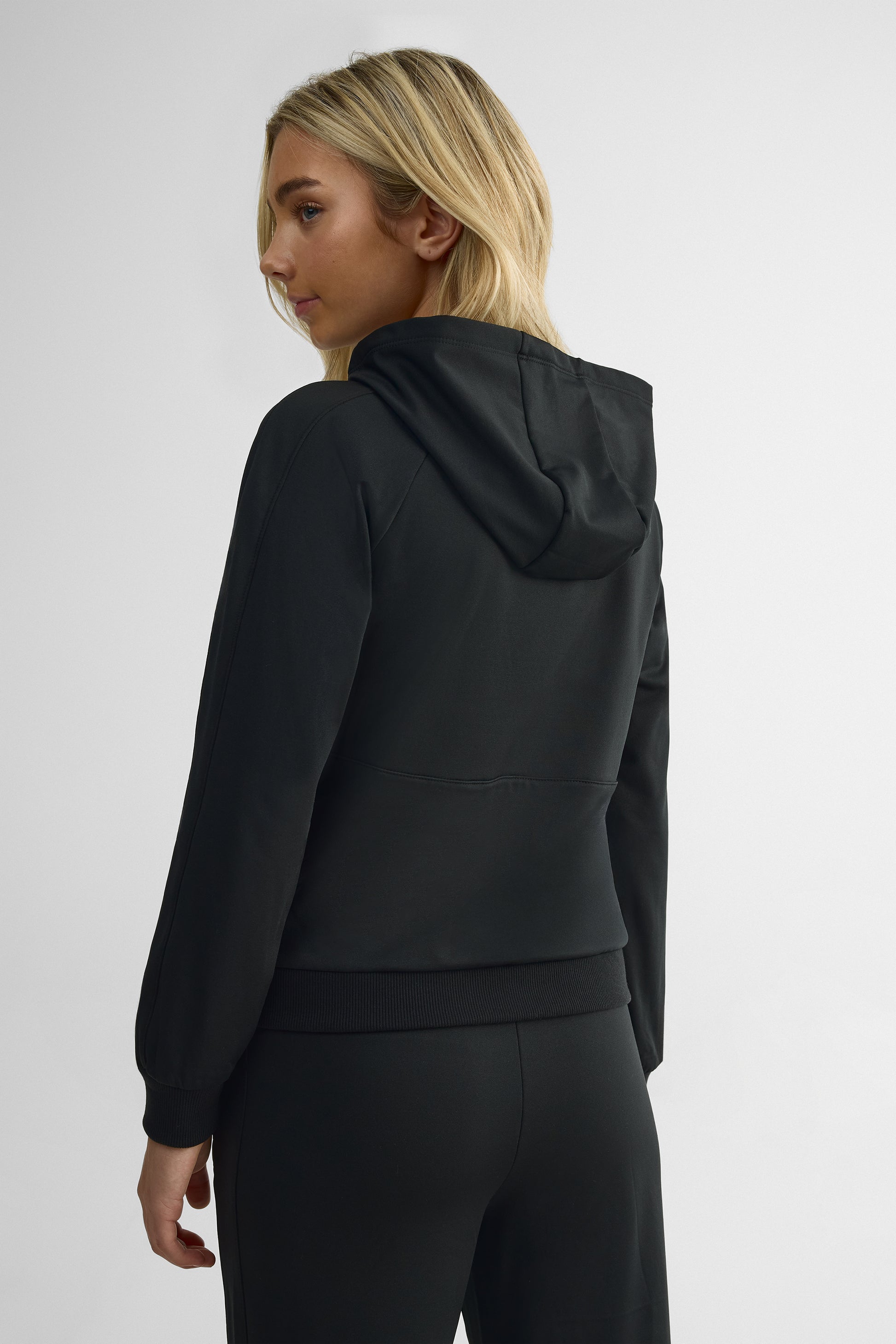 Chandail ouaté à capuchon – Ado fille && NOIR