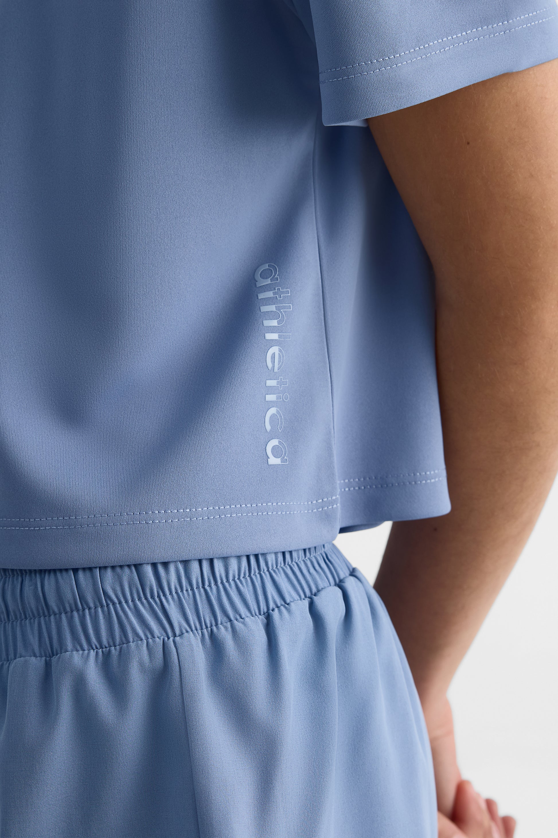 Chandail crop M/courtes respirant – Ado fille && BLEU