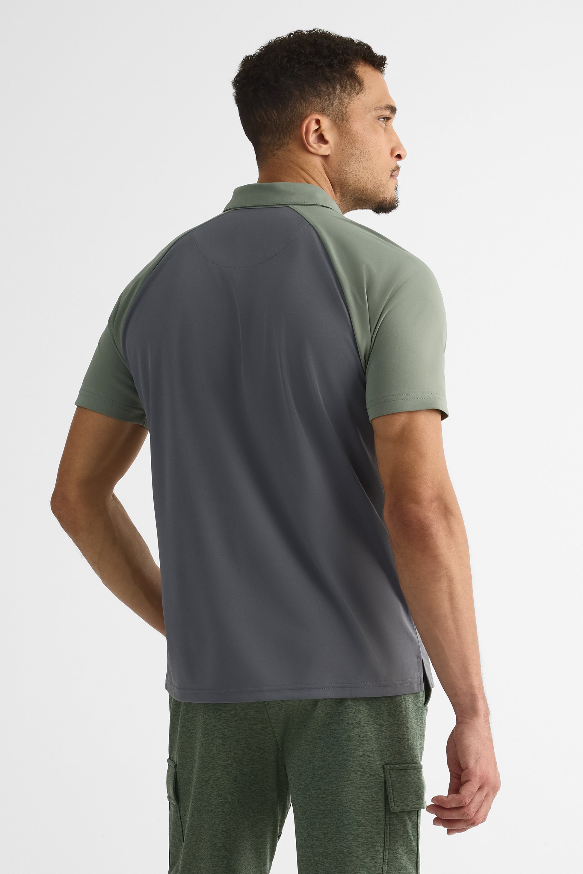 Chandail polo M/courtes color block – Homme && GRIS