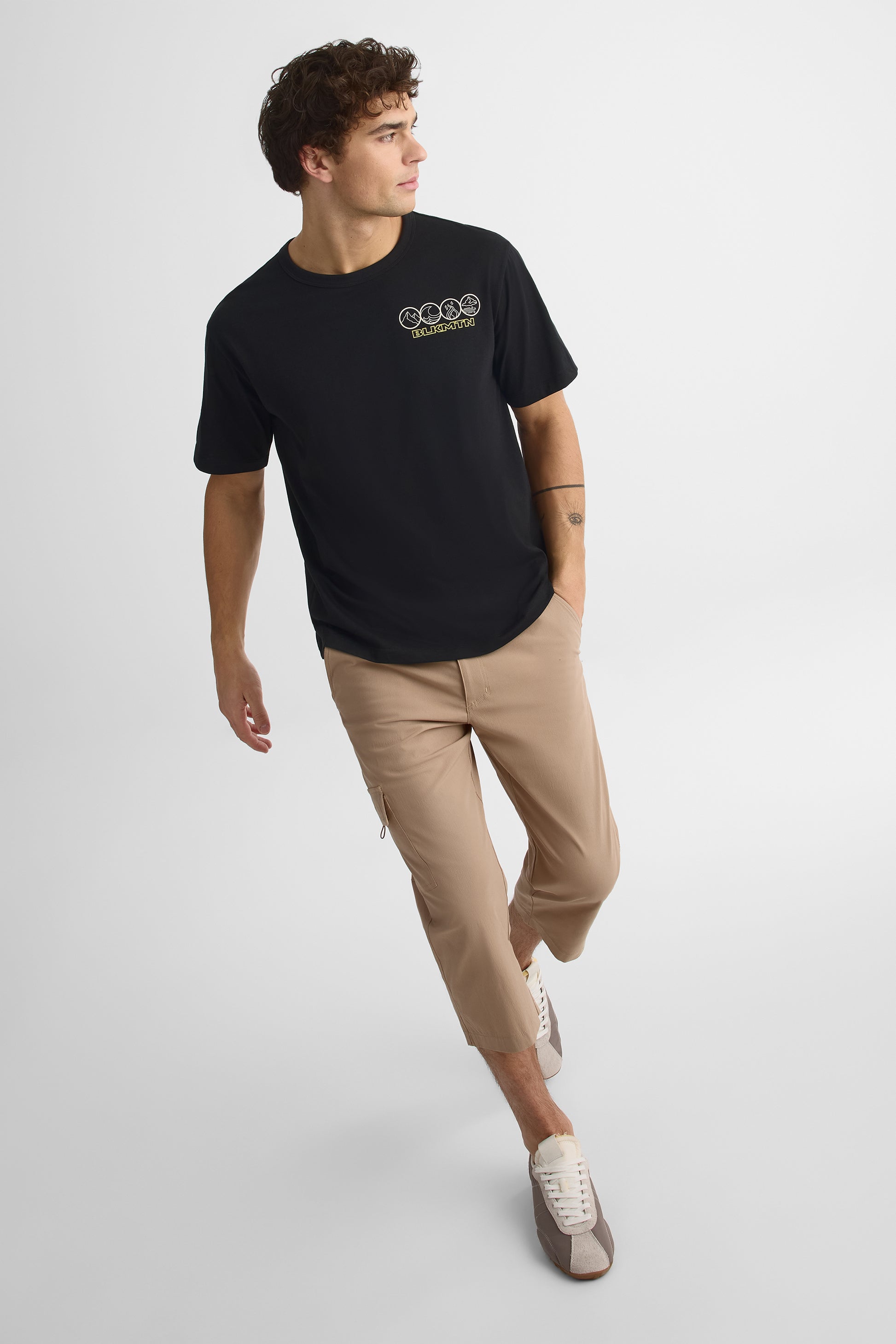 Chandail M/courtes boxy en coton bio - Homme && NOIR